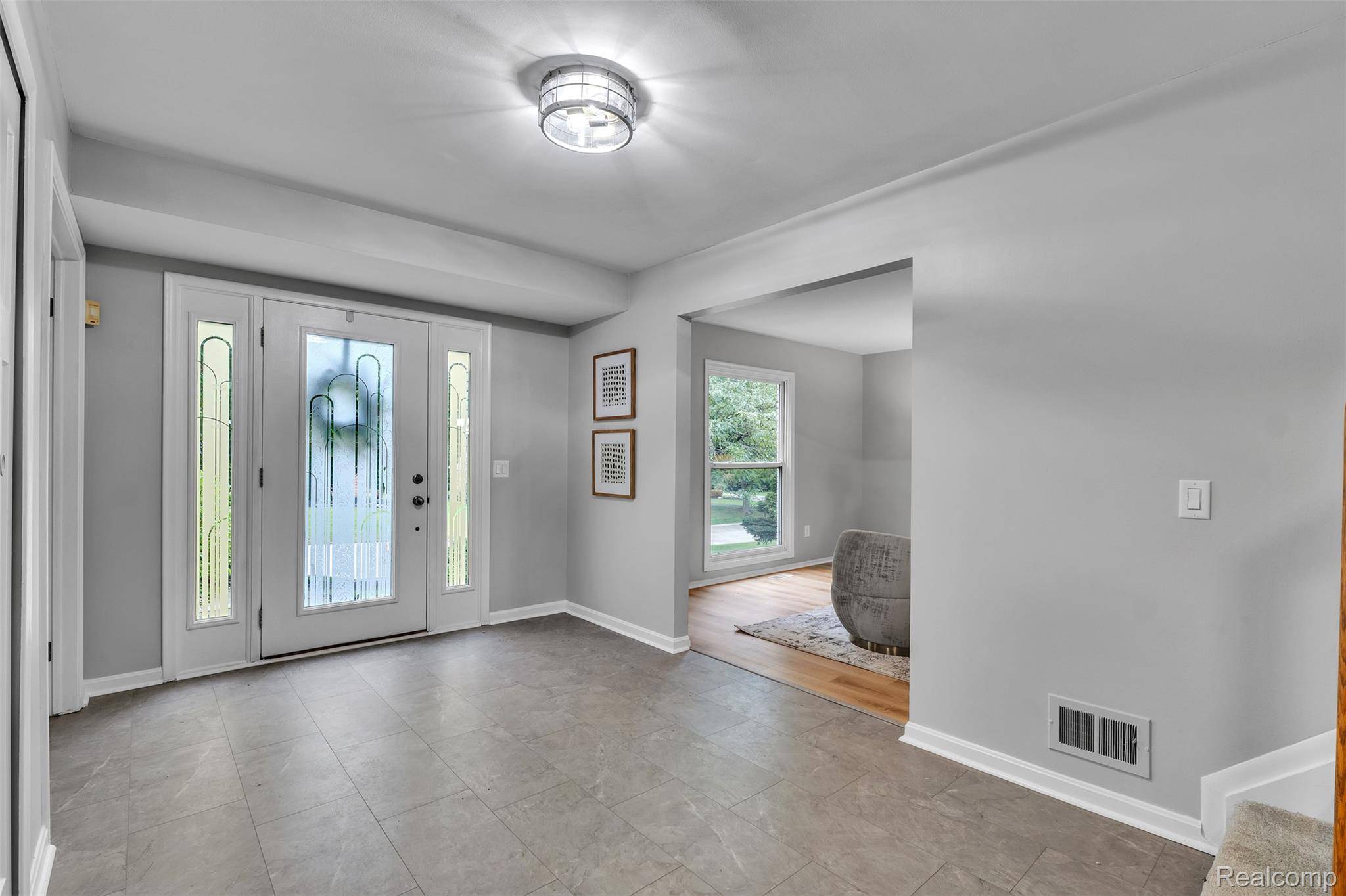 Farmington Hills, MI 48331,31037 N Park DR