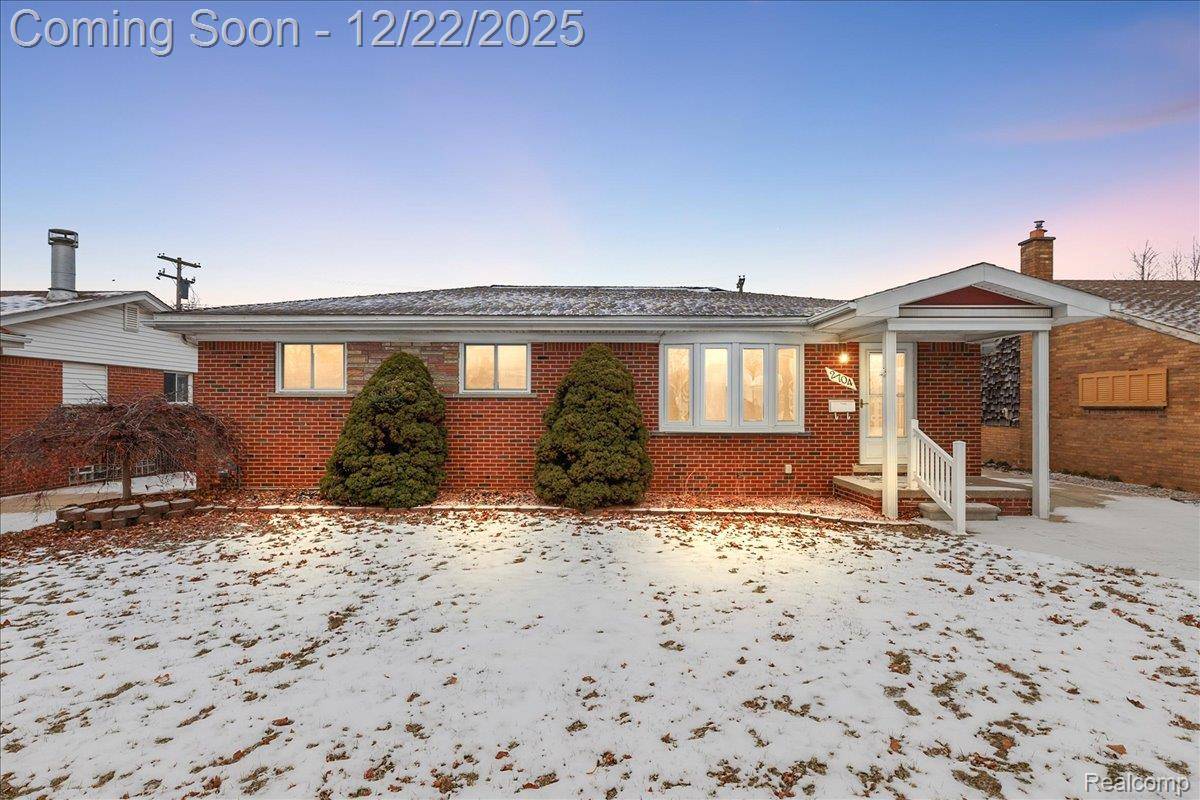 Trenton, MI 48183,2704 Dunlop ST