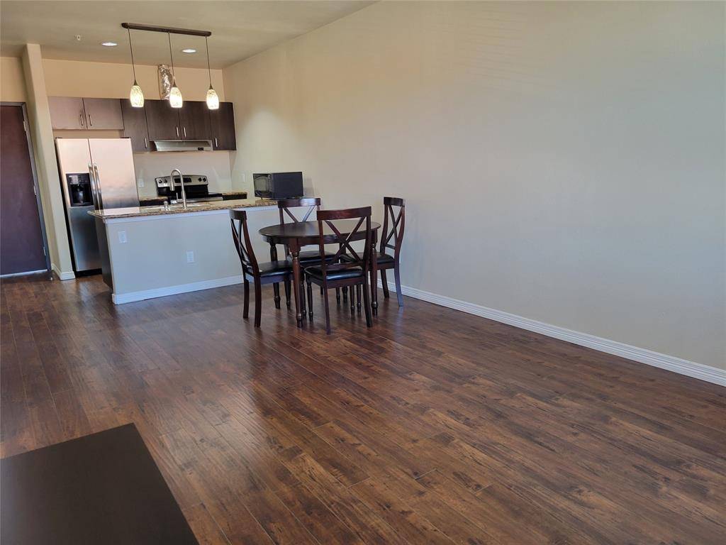 Carrollton, TX 75006,1100 Trinity Mills #2005