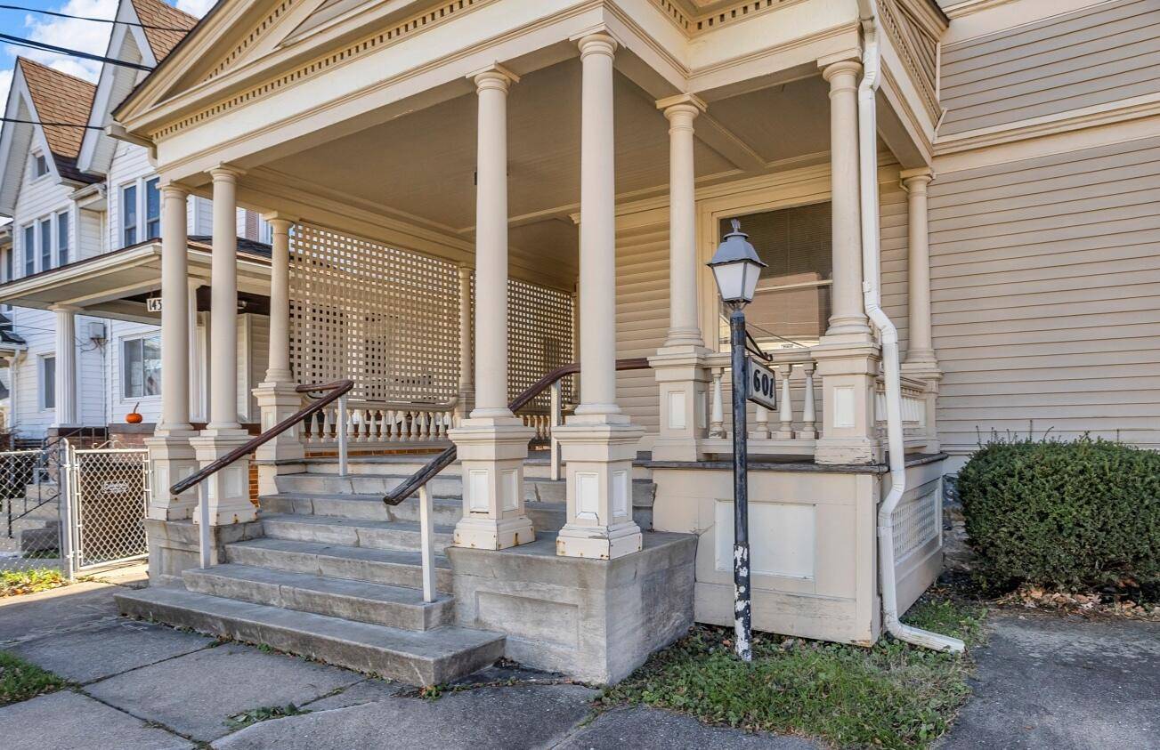 Jackson, MI 49203,601 S Jackson ST