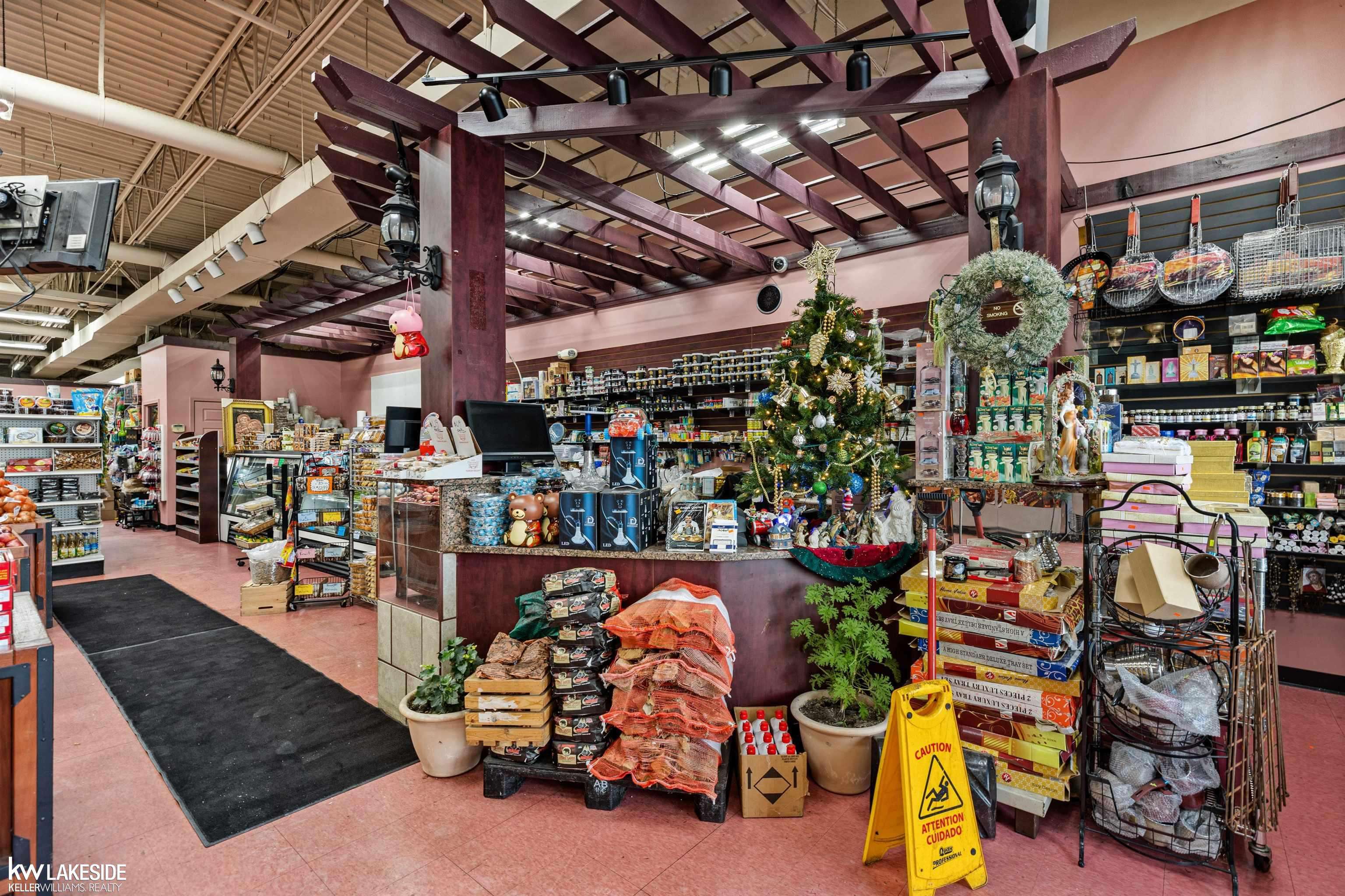 Shelby, MI 48315,45701 Hayes