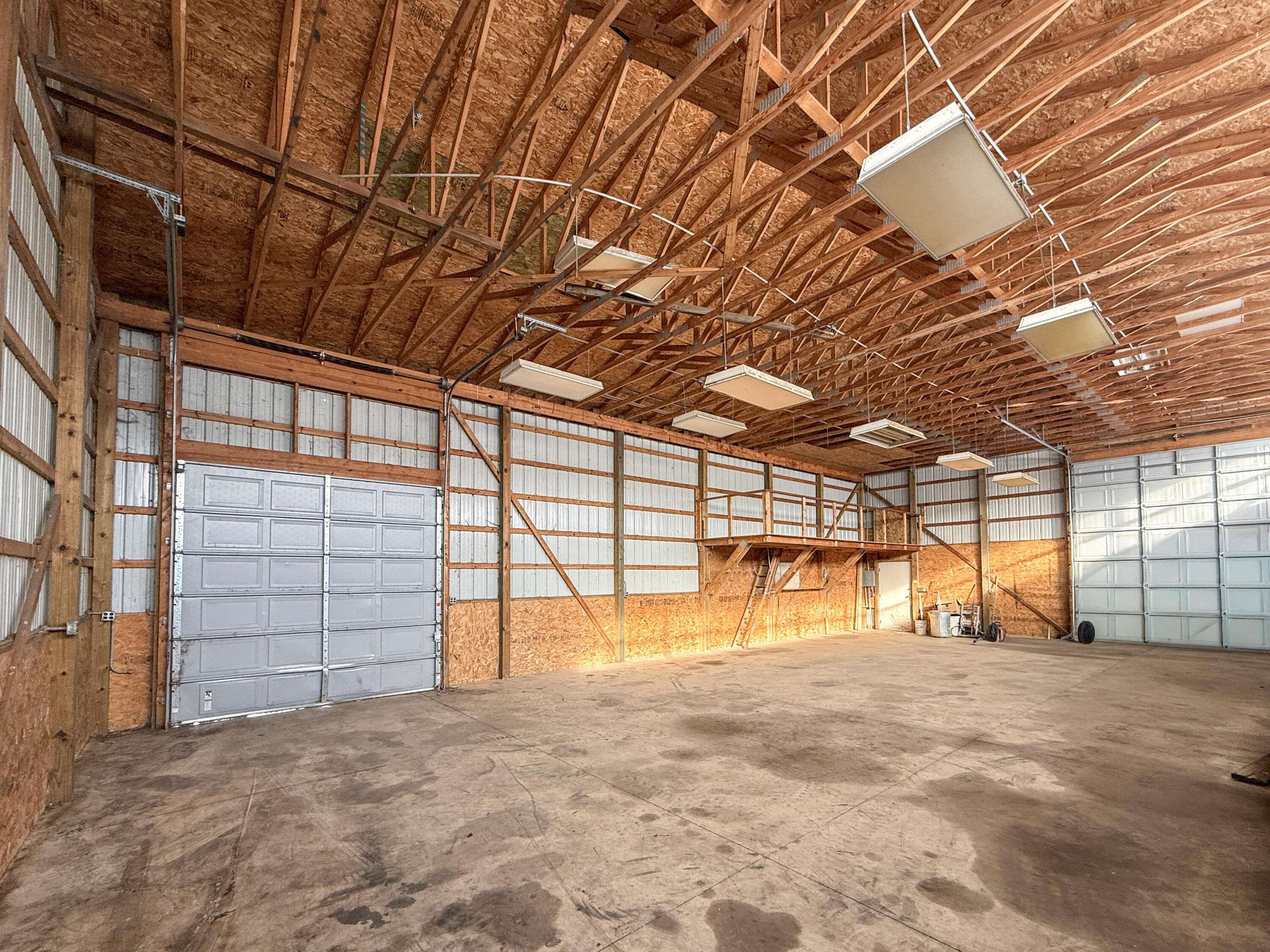 Benton Harbor, MI 49022,566 S Blue Creek RD