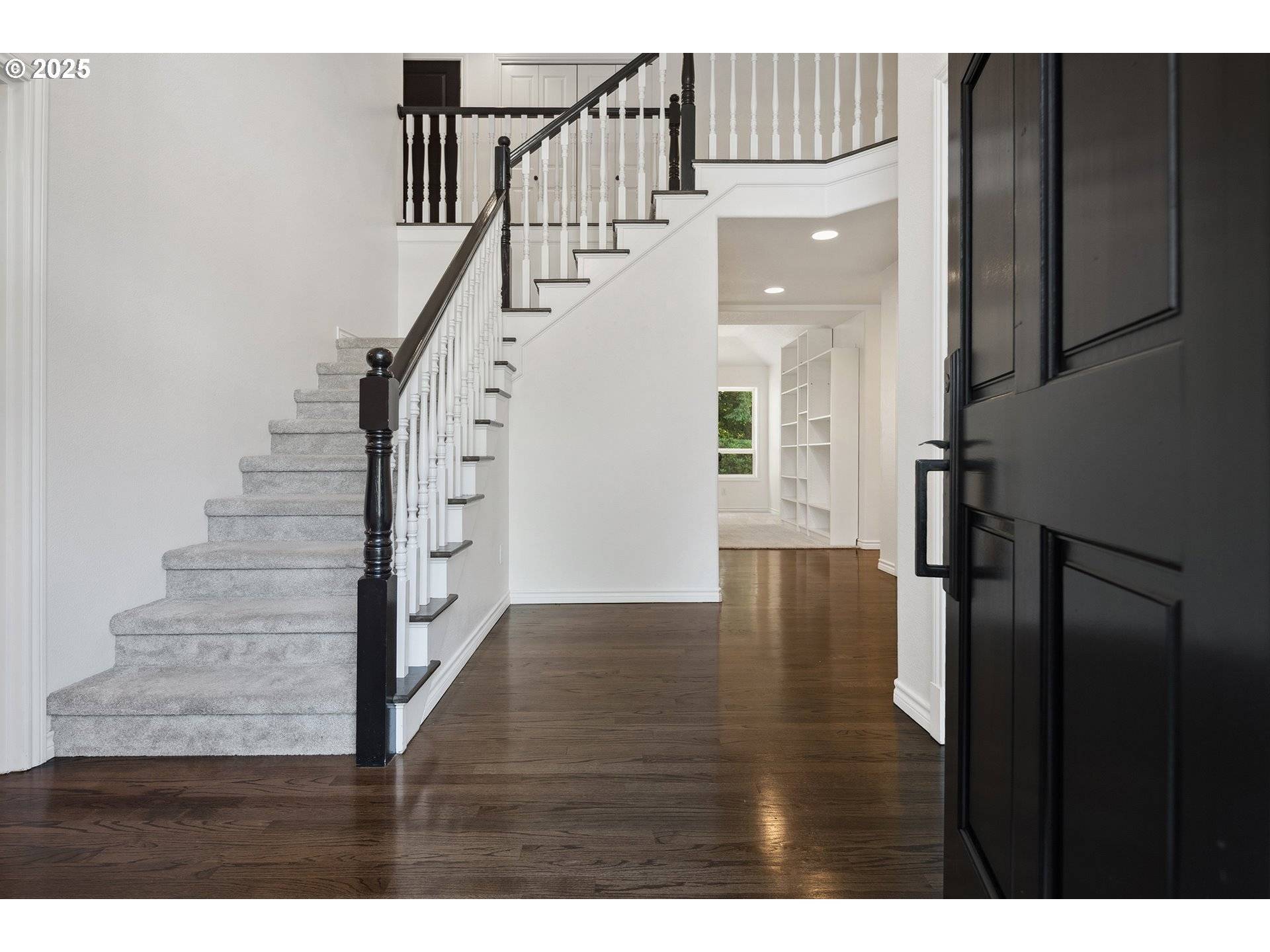 Lake Oswego, OR 97034,12723 ADRIAN CT