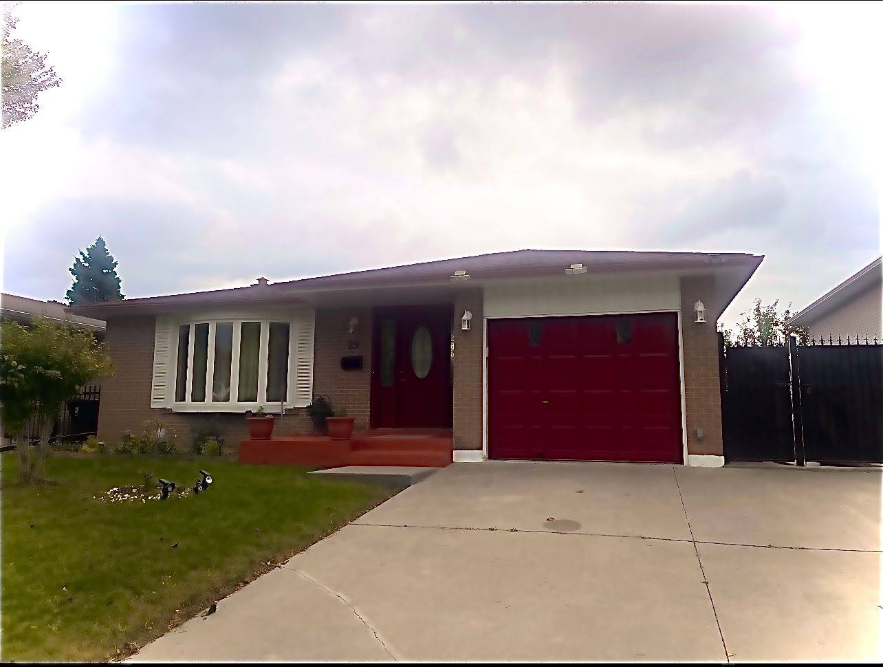 Toronto E10, ON M1C 2A8,29 Charles Tupper DR