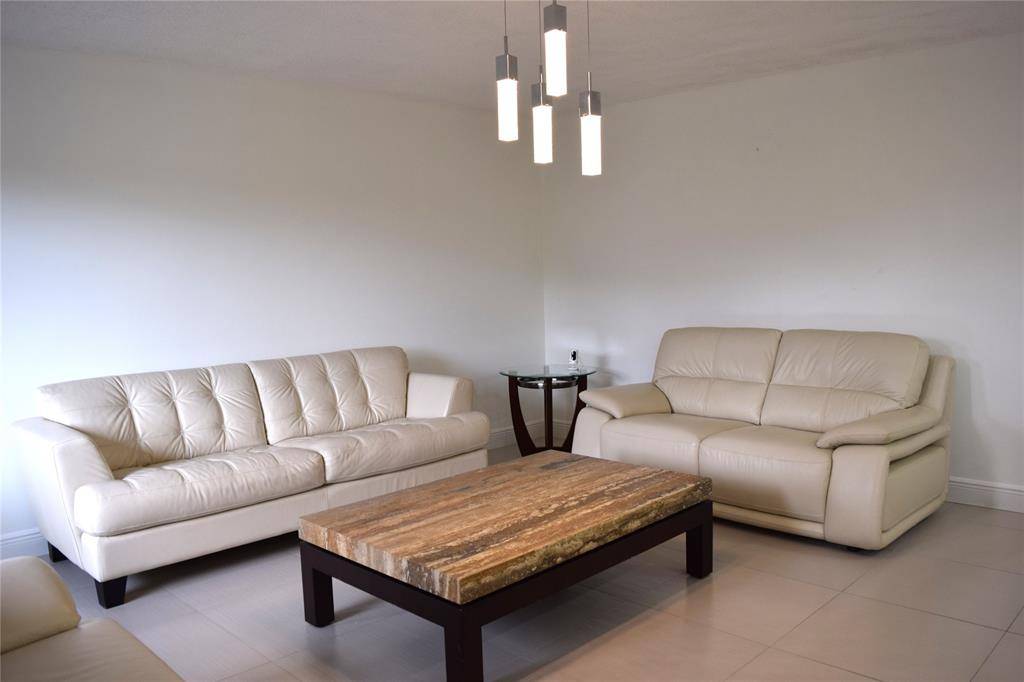 Hollywood, FL 33027,13250 SW 4th Ct #317G