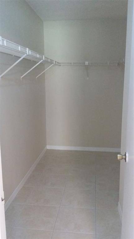 Hollywood, FL 33021,Address not disclosed