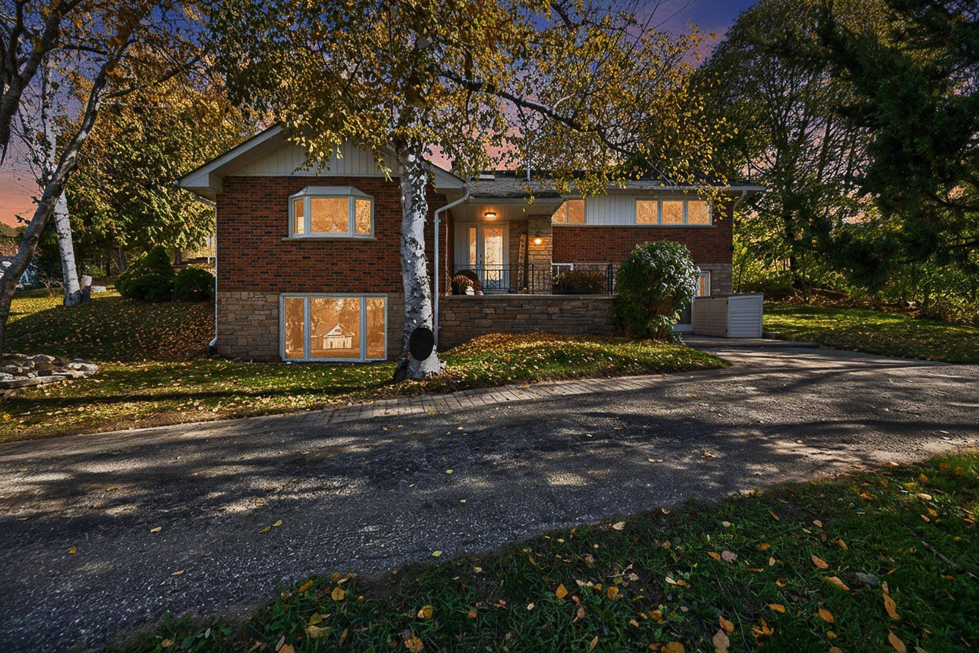 East Gwillimbury, ON L0G 1M0,5555 Mount Albert RD