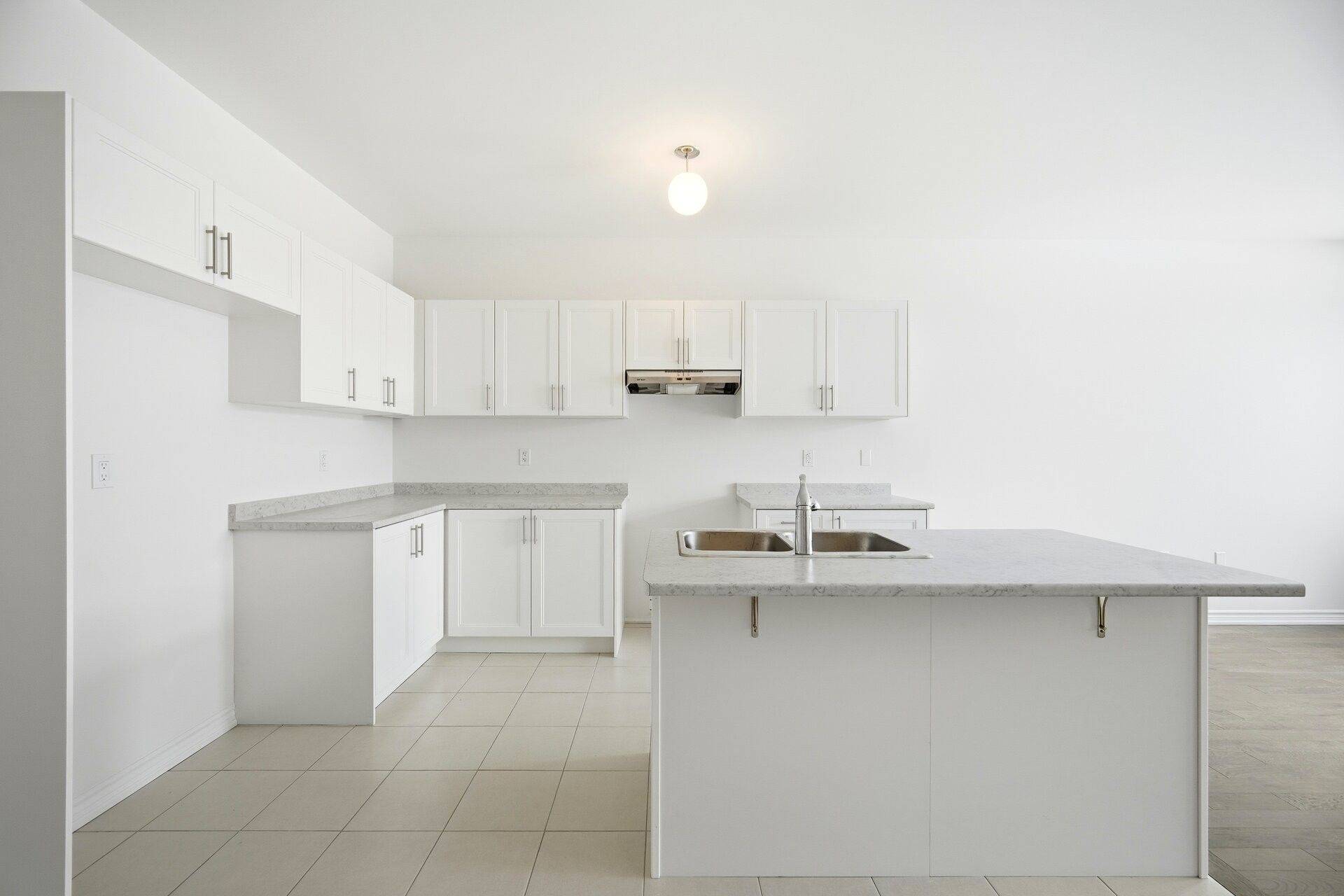 Clearview, ON L0M 1S0,251 Wilcox DR