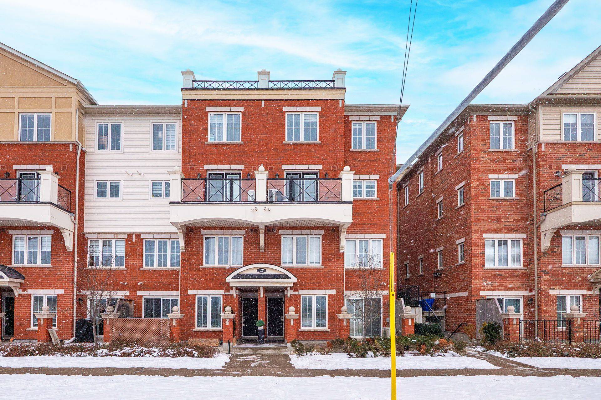 Oakville, ON L6H 0K1,2504 Post RD #1