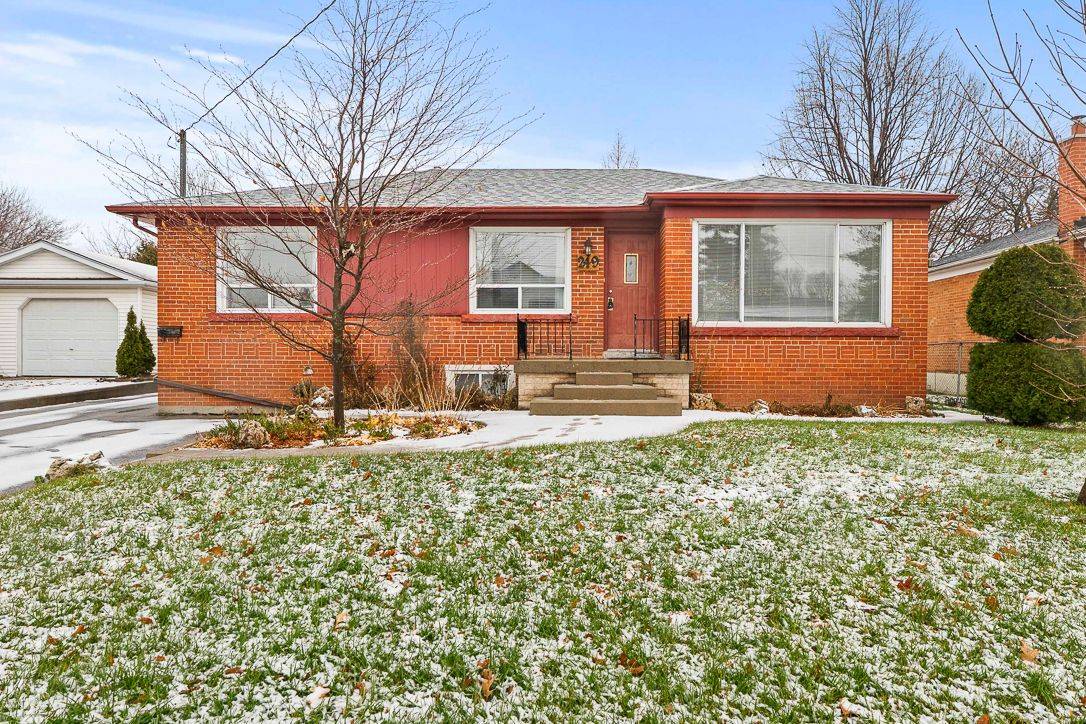 Oakville, ON L6K 2P2,249 Southview RD #Lower