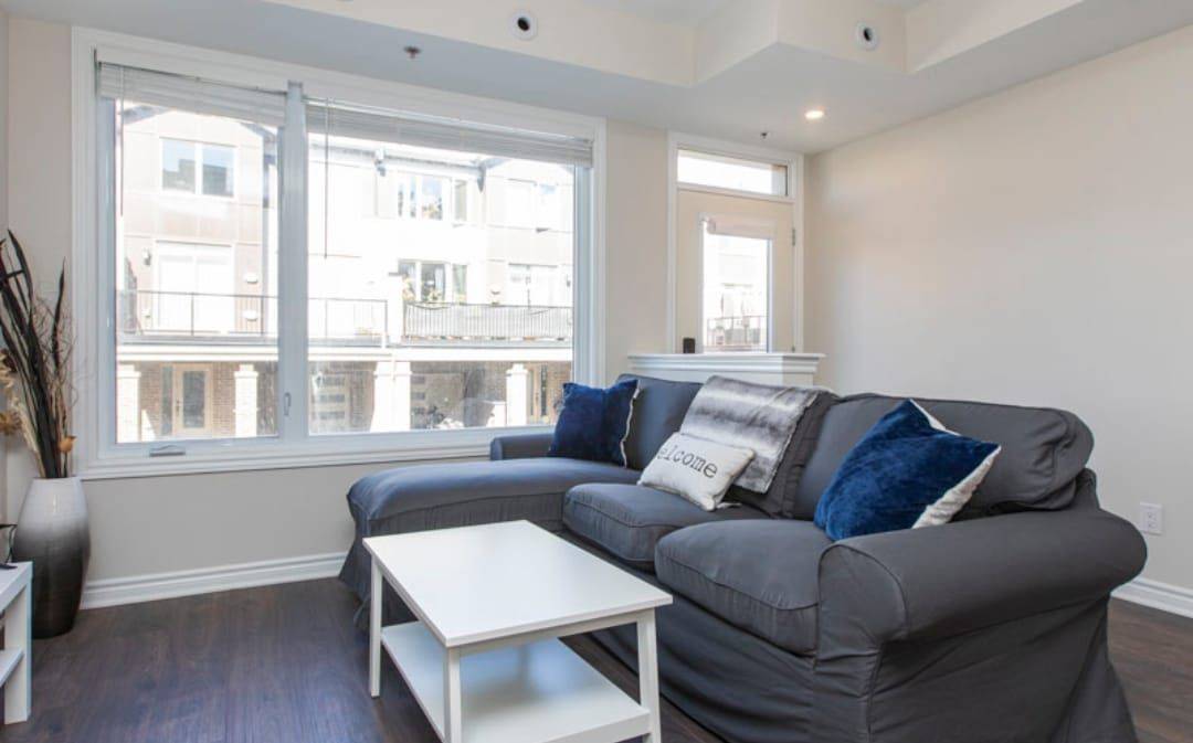 Manor Park - Cardinal Glen And Area, ON K1K 5A3,609 Makwa Private