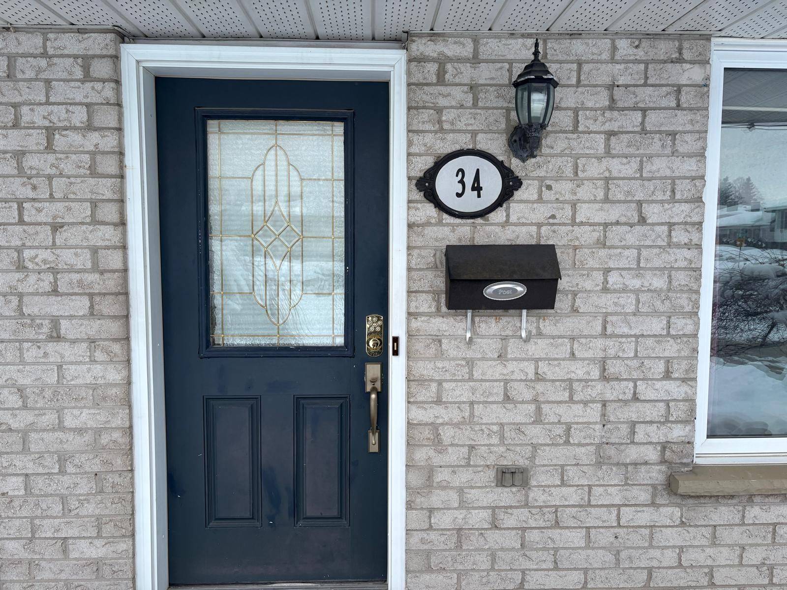 London South, ON N5Z 3K9,34 Glenroy RD