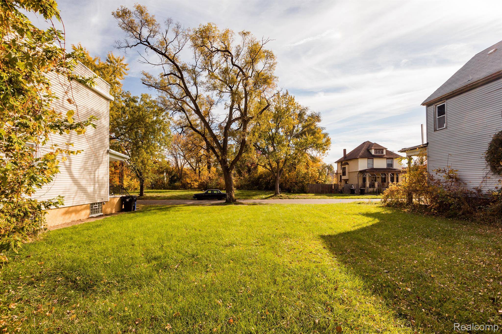 Detroit, MI 48202,217 LEICESTER