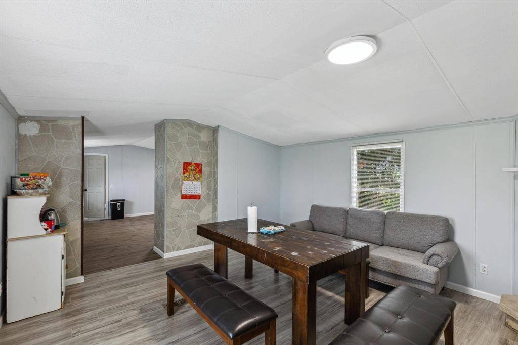 Quinlan, TX 75474,1946 County Road 2290