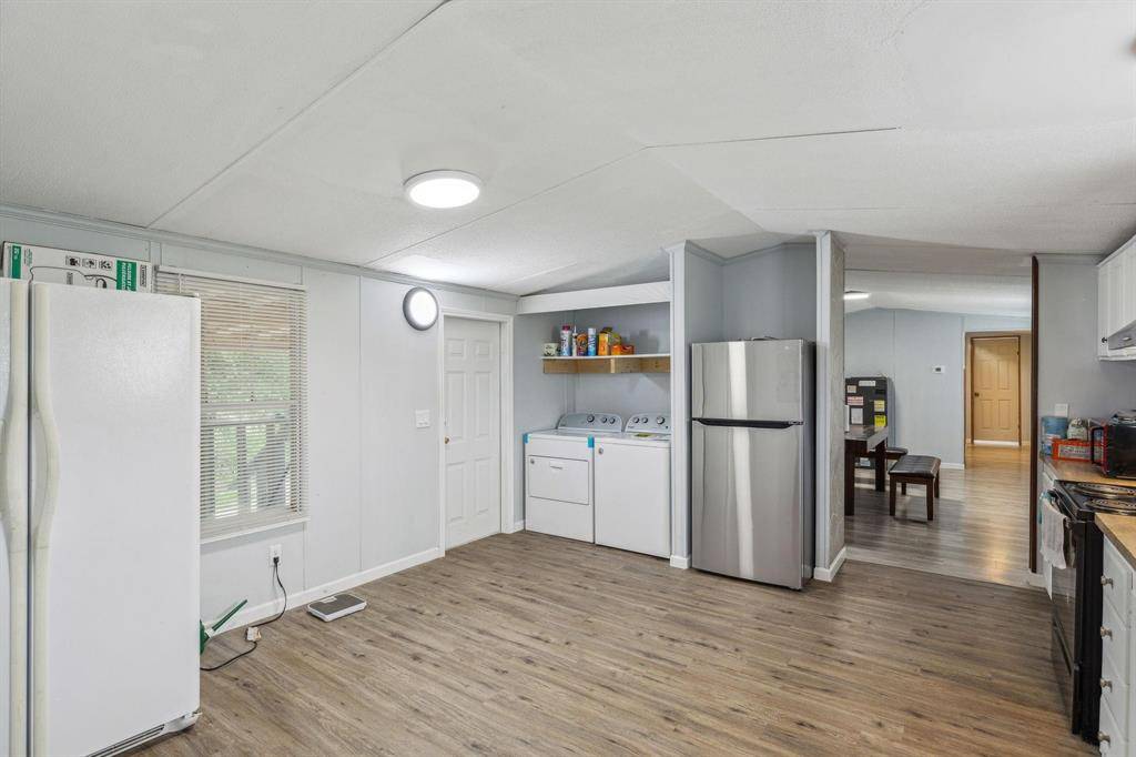 Quinlan, TX 75474,1946 County Road 2290