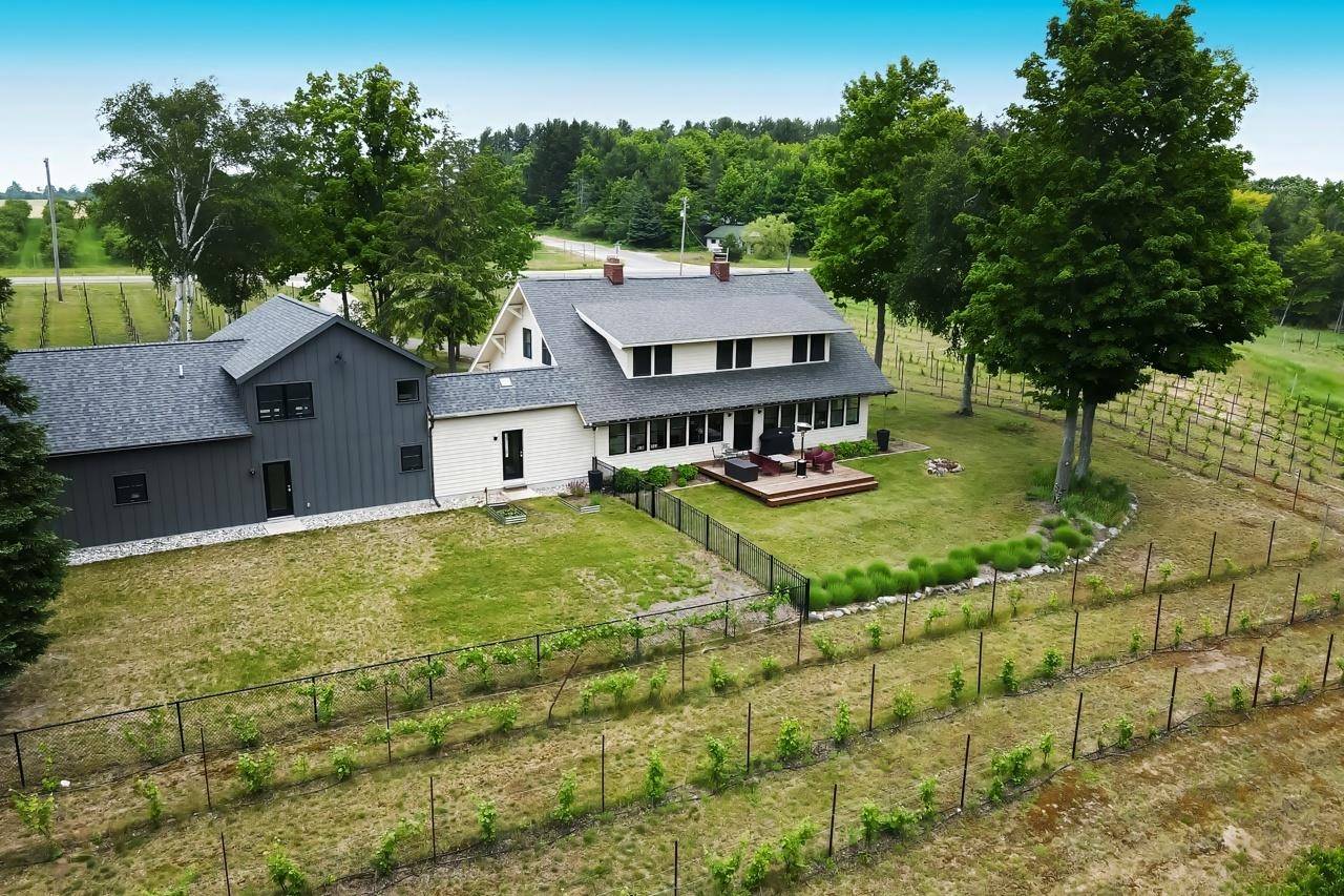 Northport, MI 49670,12202 E Woolsey Lake RD