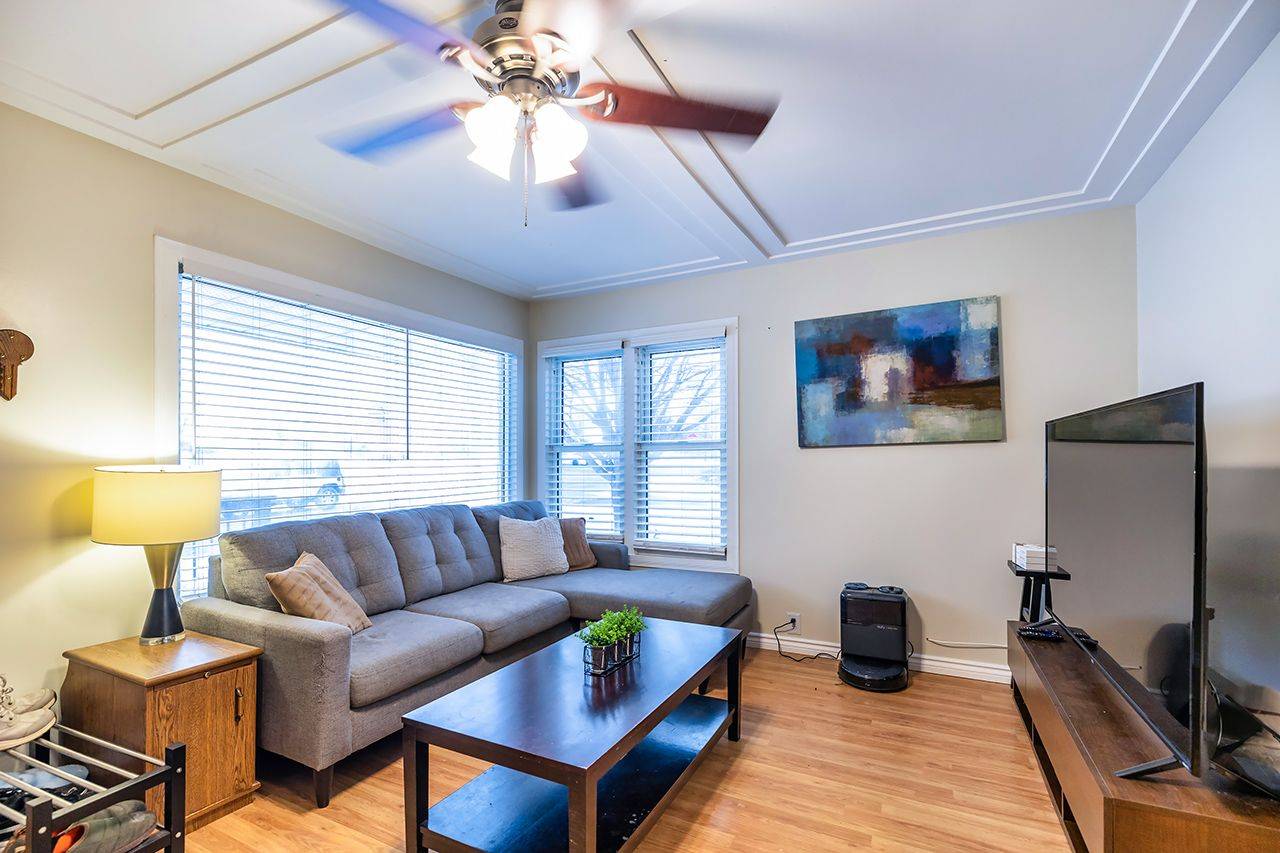 Ajax, ON L1S 1X4,8 Birch CRES