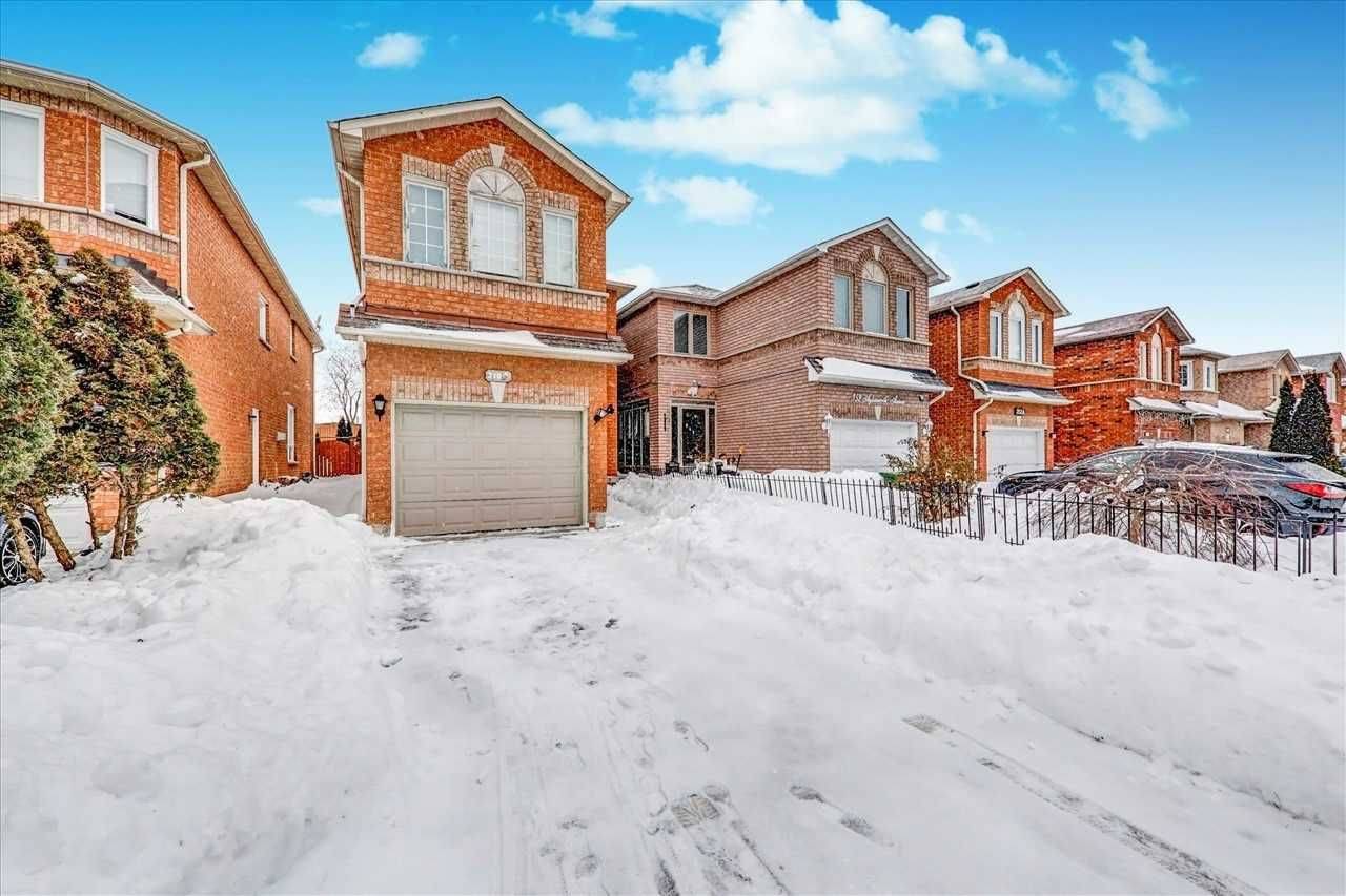 Toronto E06, ON M1N 2K2,350-A Aylesworth AVE