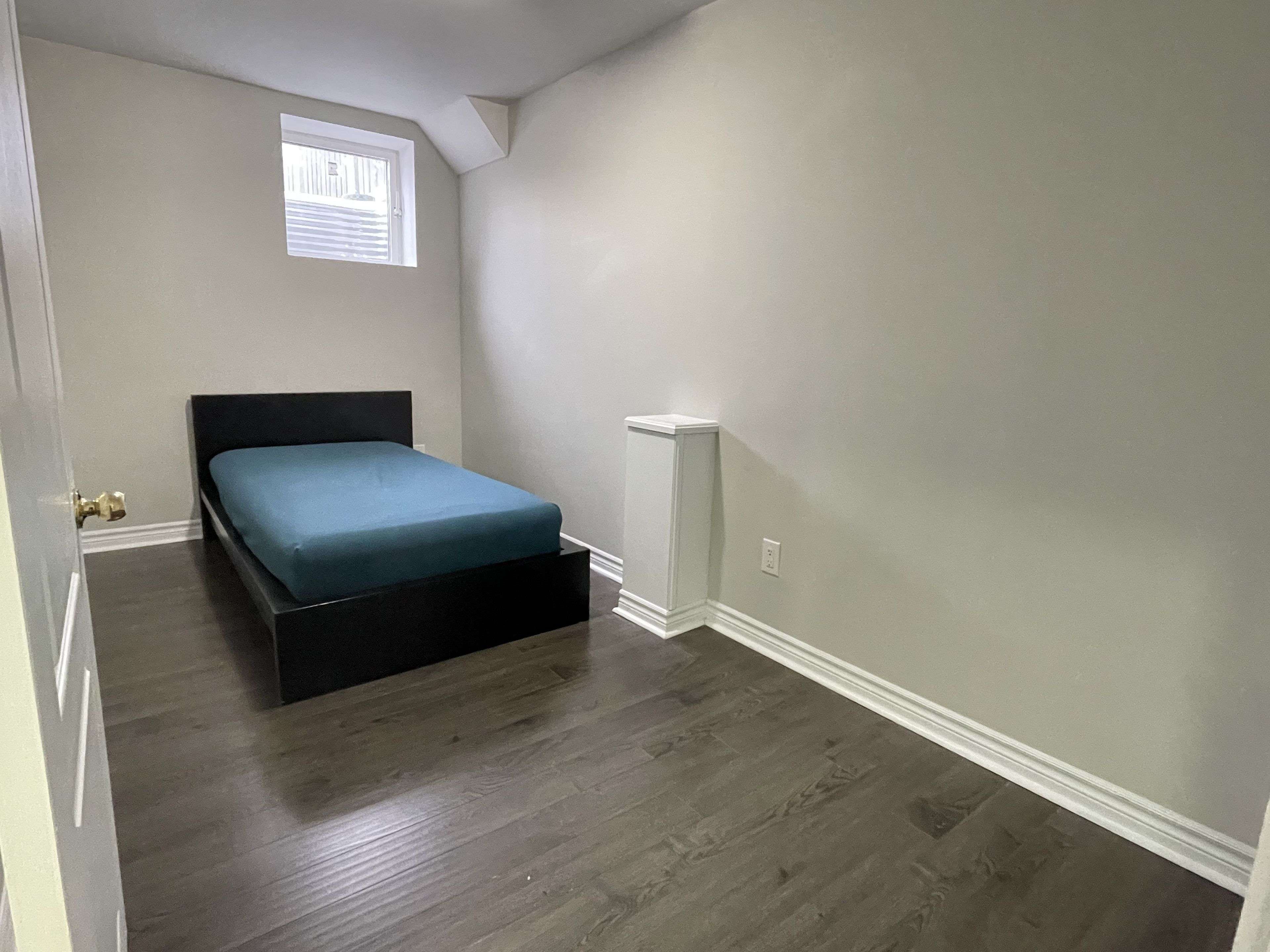 Mississauga, ON L5W 0C3,7372 Saint Barbara BLVD #BASEMENT