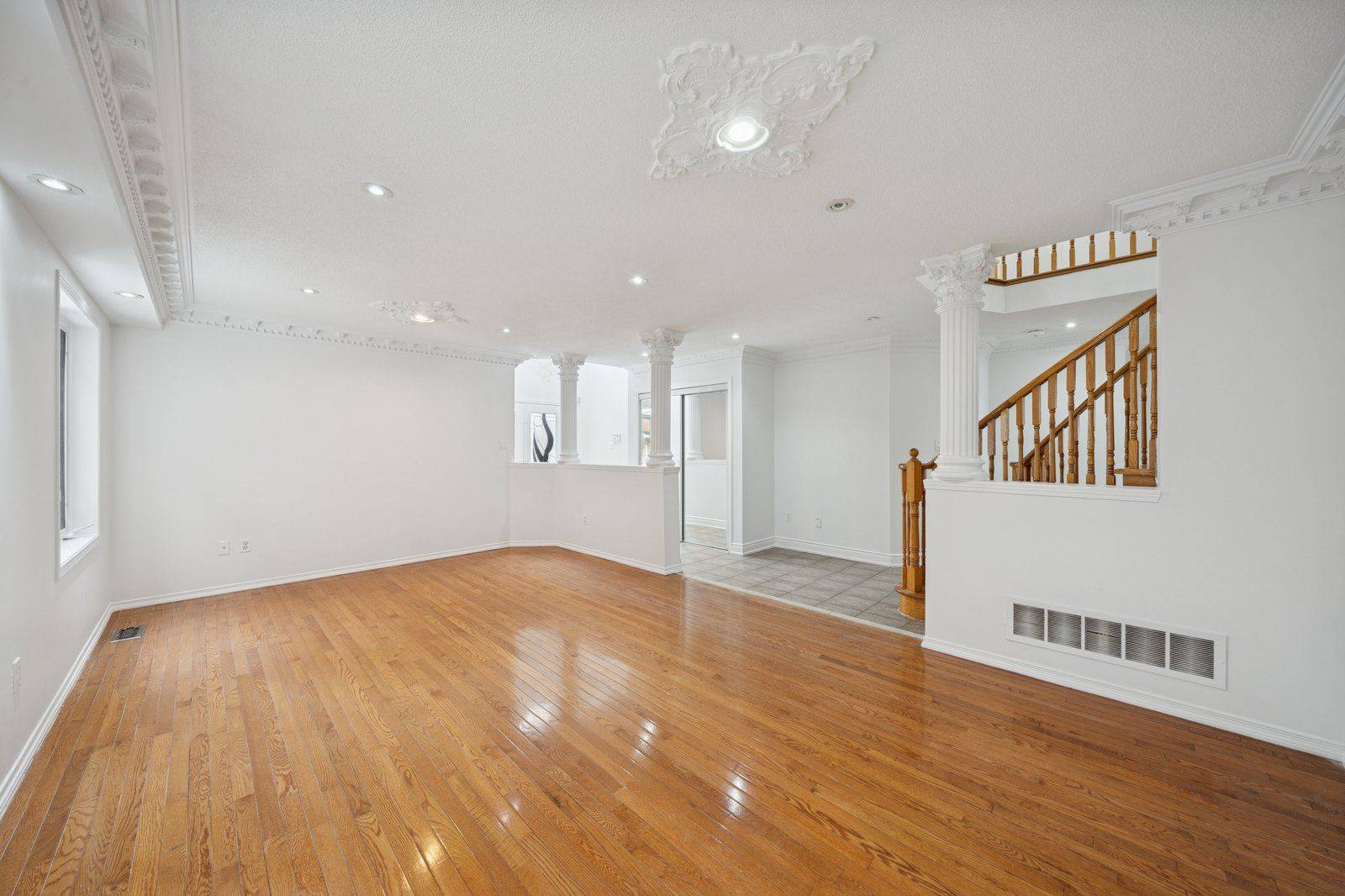 Brampton, ON L7A 2W2,33 Tideland DR