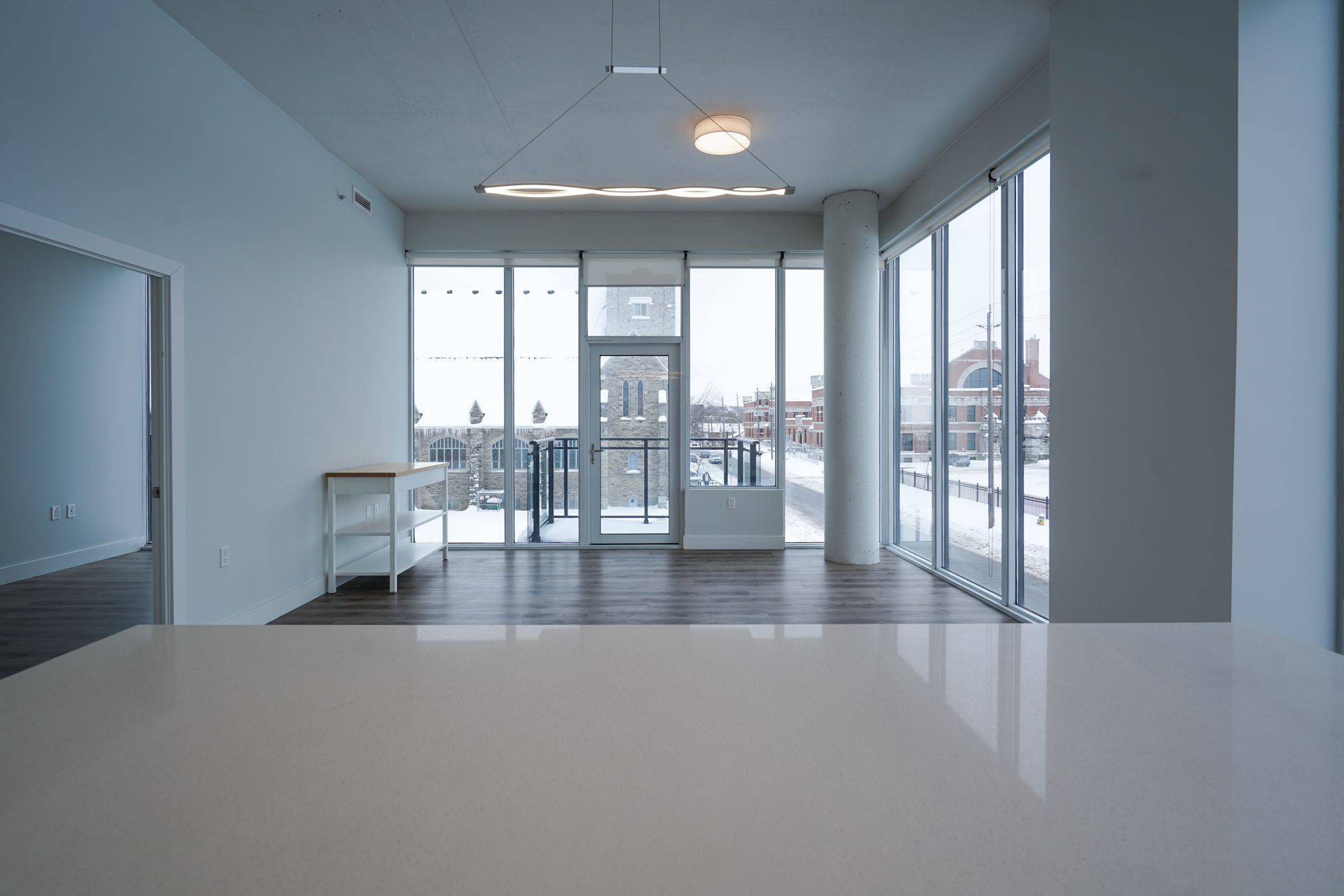 Peterborough, ON K9H 0J4,475 George ST N #326