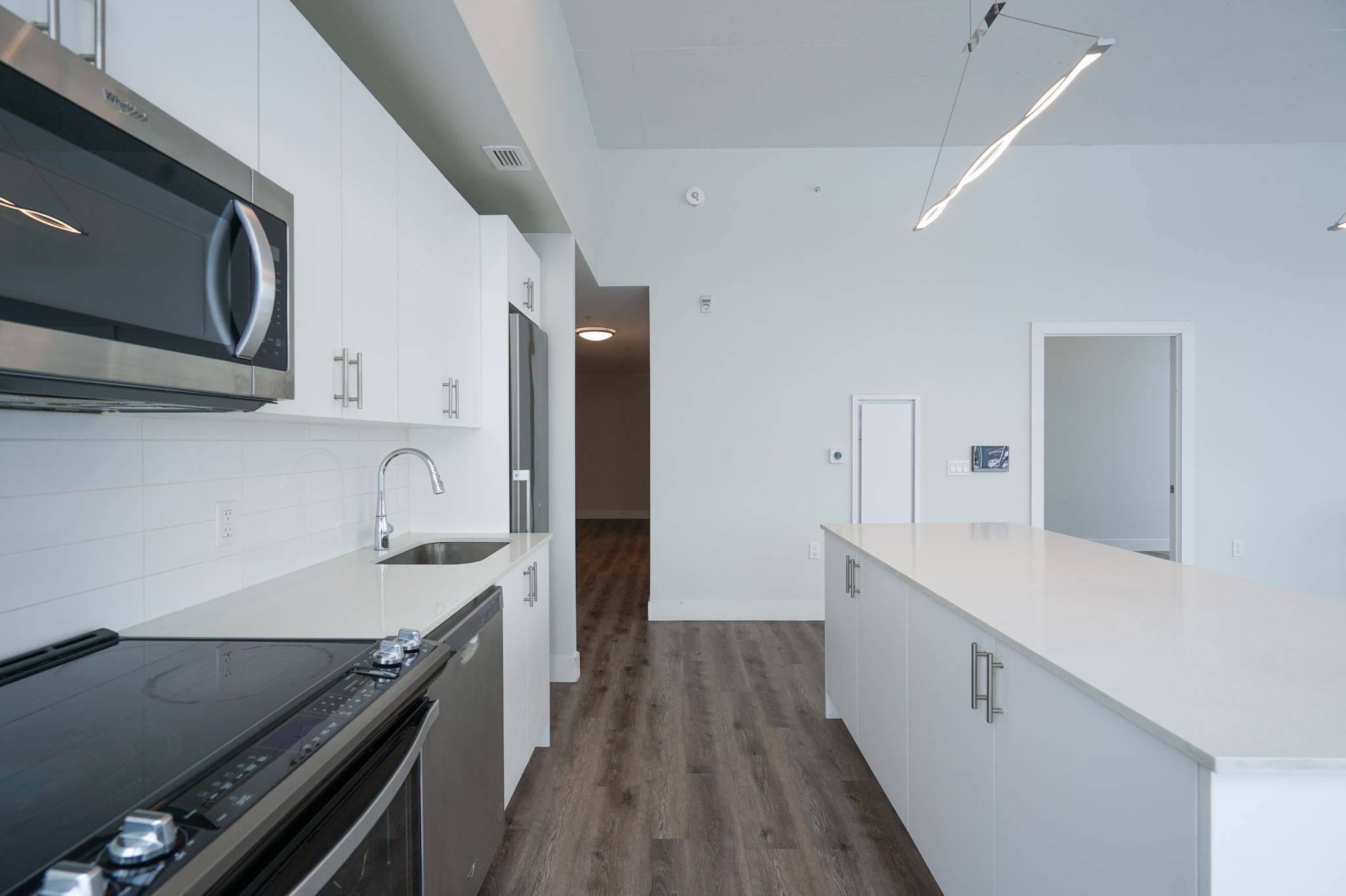 Peterborough, ON K9H 0J4,475 George ST N #326