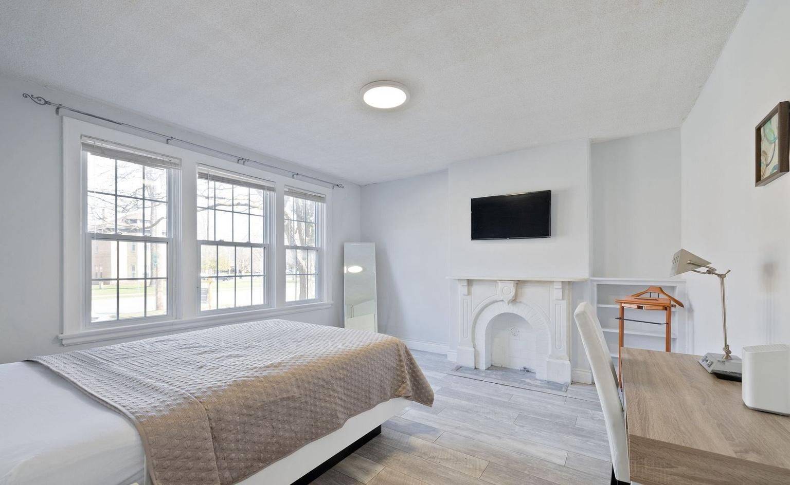 London East, ON N6B 1Z5,389 Dufferin AVE