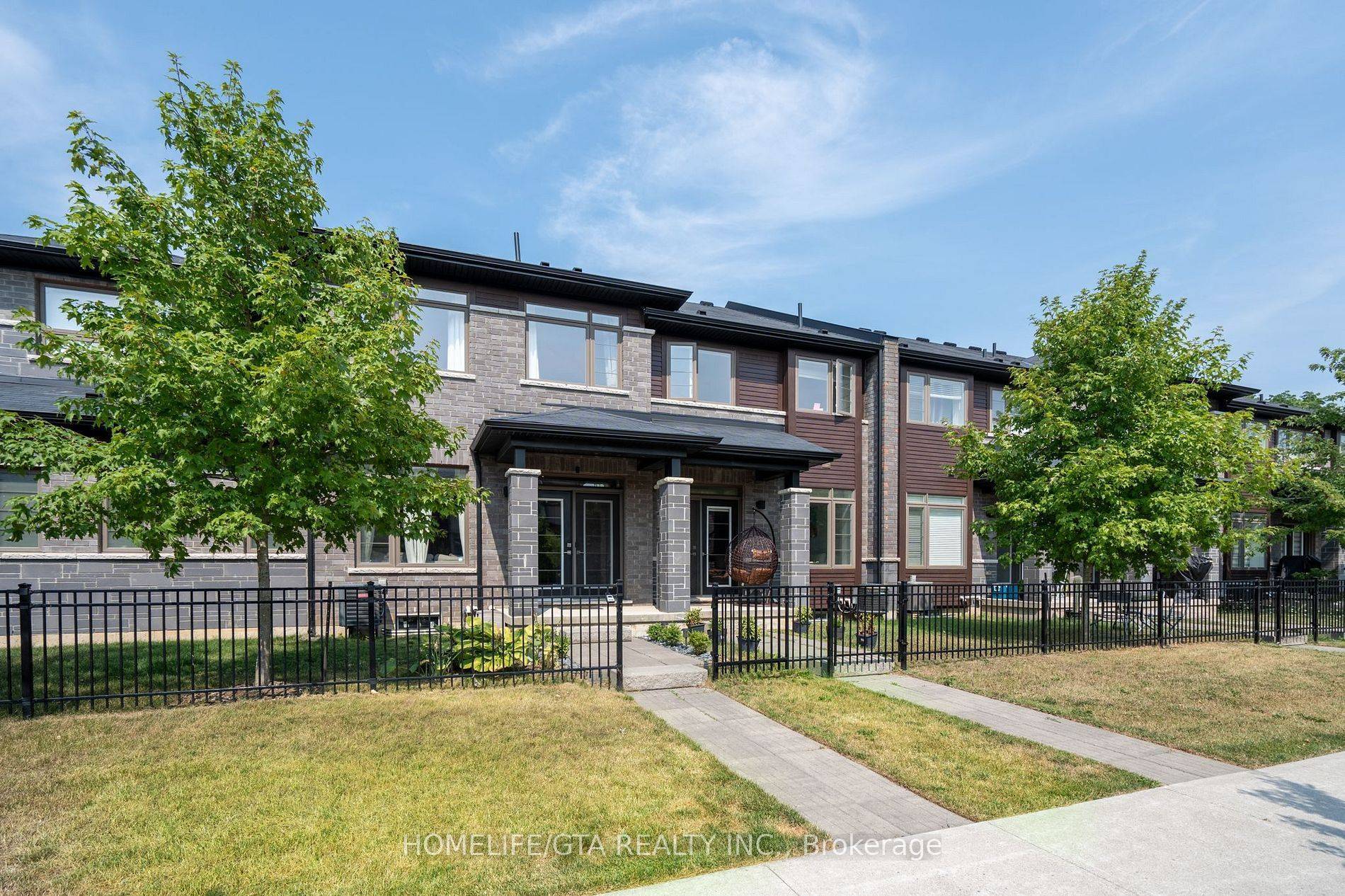 Hamilton, ON L9G 0G5,12 Shay LN