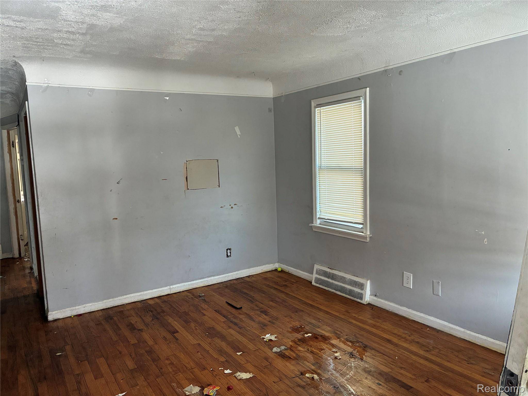 Detroit, MI 48227,12057 Forrer ST