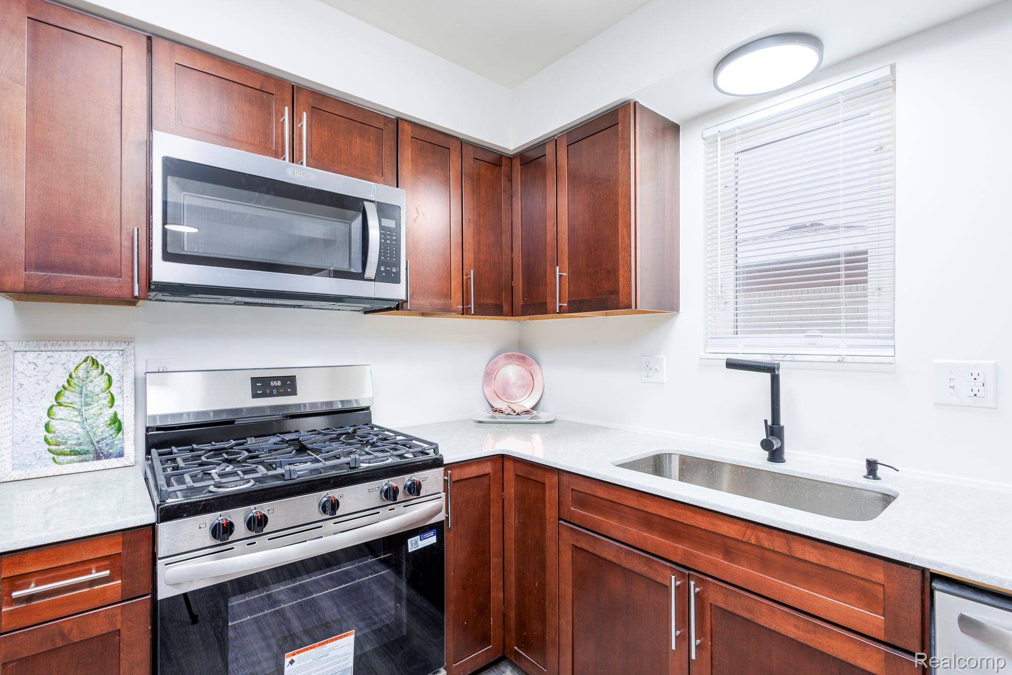 Roseville, MI 48066,16210 Wellington AVE