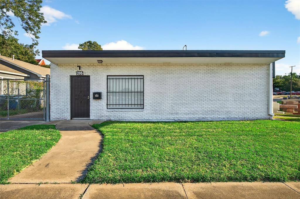 Denison, TX 75020,205 W Gandy Street