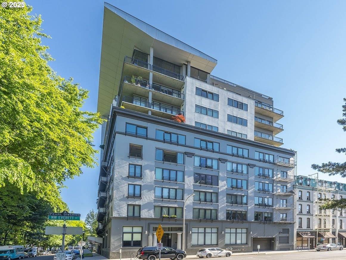 Portland, OR 97209,300 NW 8TH AVE #401