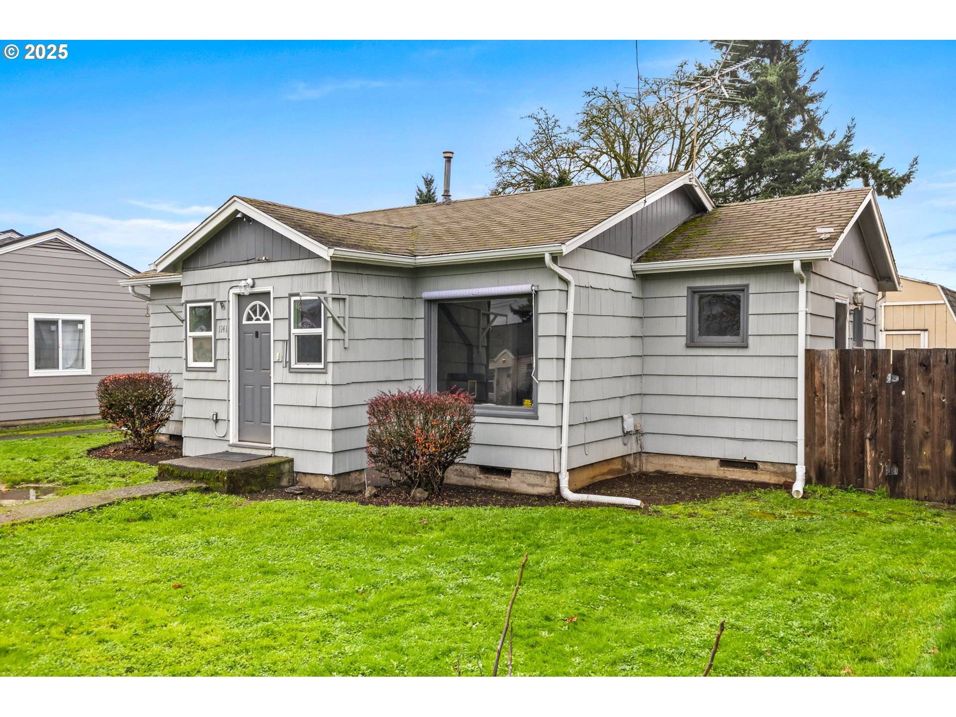 Dallas, OR 97338,1141 SE Lewis ST