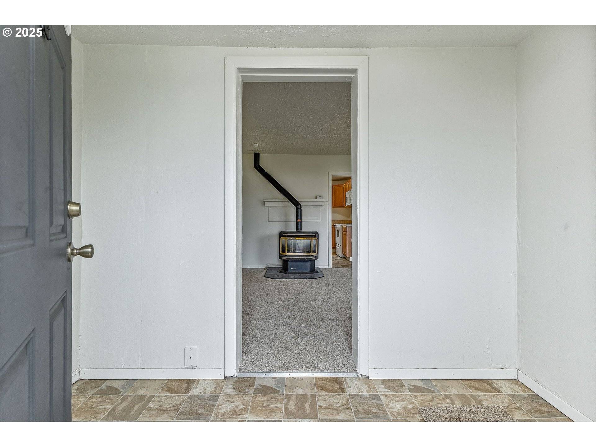 Dallas, OR 97338,1141 SE Lewis ST