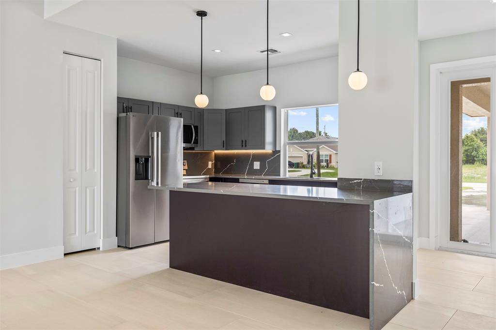 Port St Lucie, FL 34953,4049 SW Port St Lucie Blvd