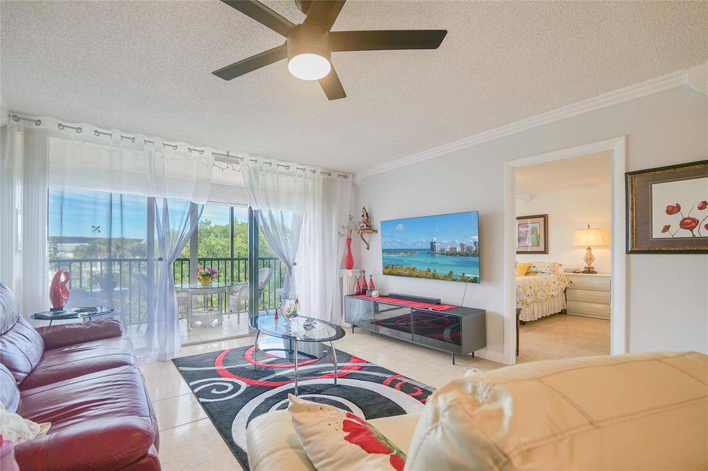 Lauderhill, FL 33319,3801 Environ Blvd #418