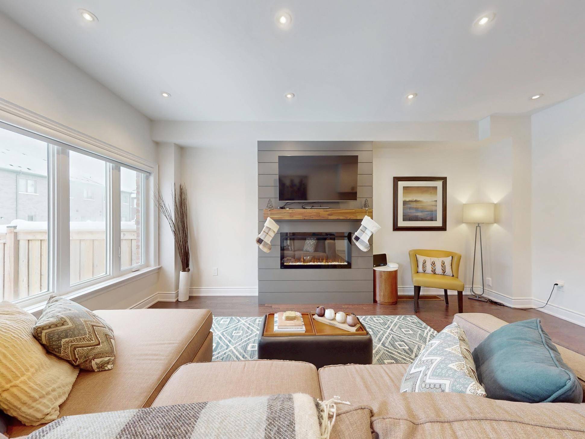 Bradford West Gwillimbury, ON L3Z 4H7,98 Veterans ST