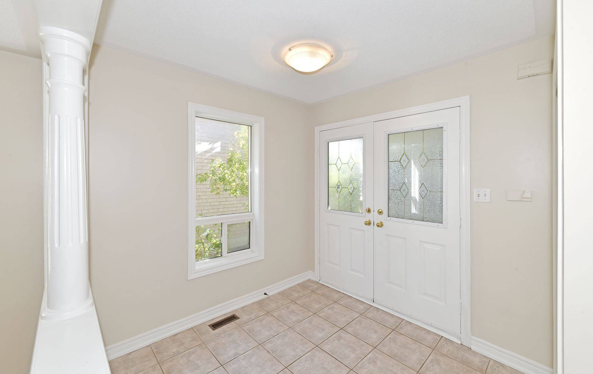 Georgina, ON L4P 3X9,20 Rinaldo RD