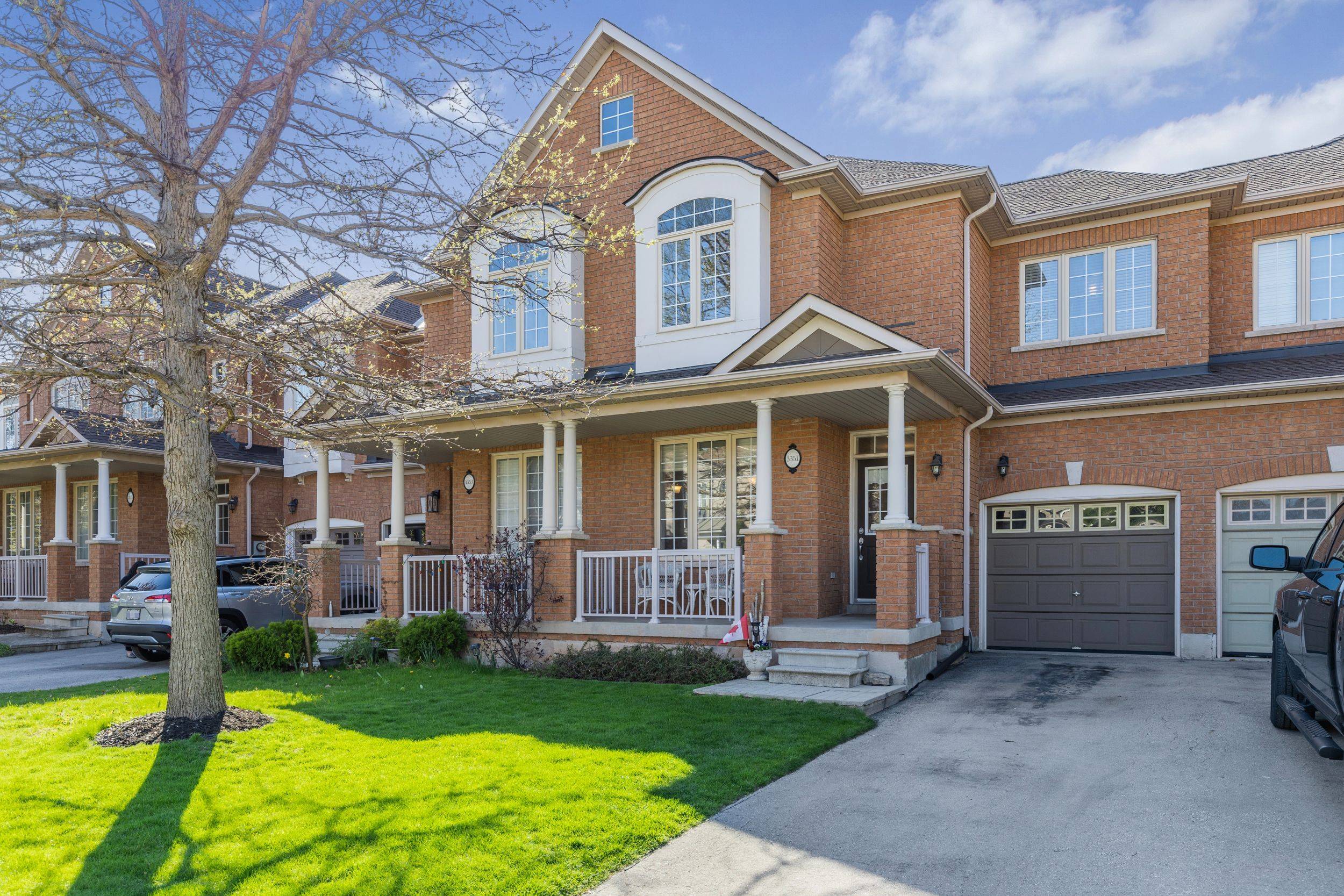 Oakville, ON L6L 6T8,3351 Hayhurst CRES