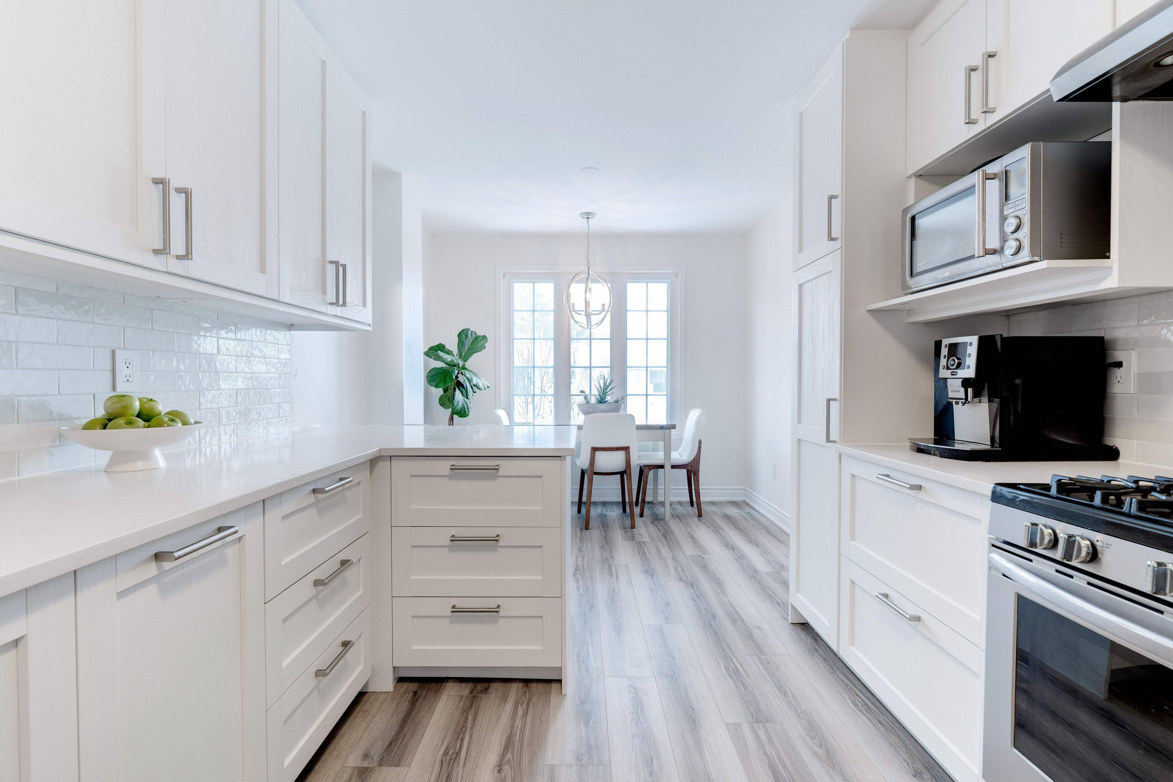 Burlington, ON L7M 3Z3,2110 Cleaver AVE #213