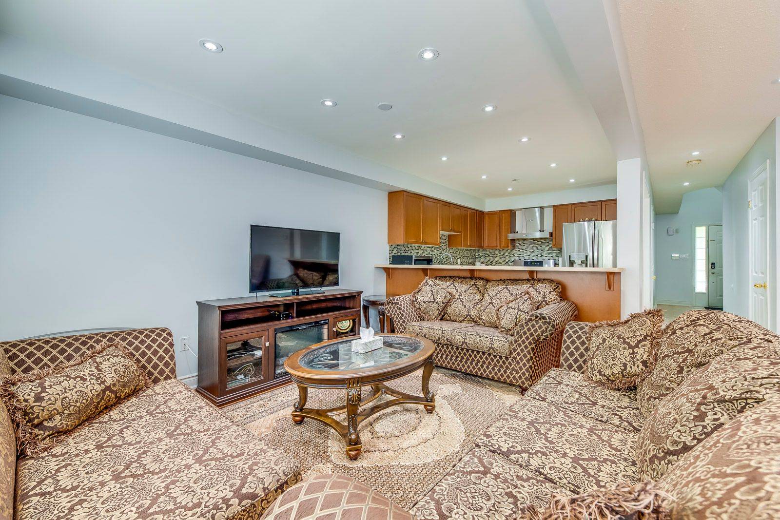 Burlington, ON L7M 4Z5,4084 Kryzan DR