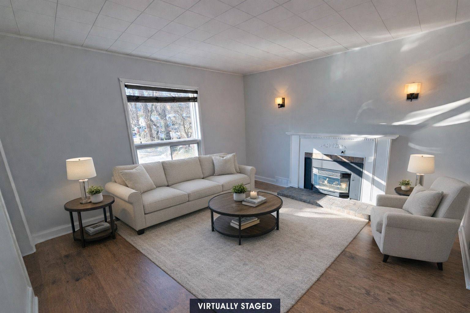 Grimsby, ON L3M 1P5,205 Main ST E