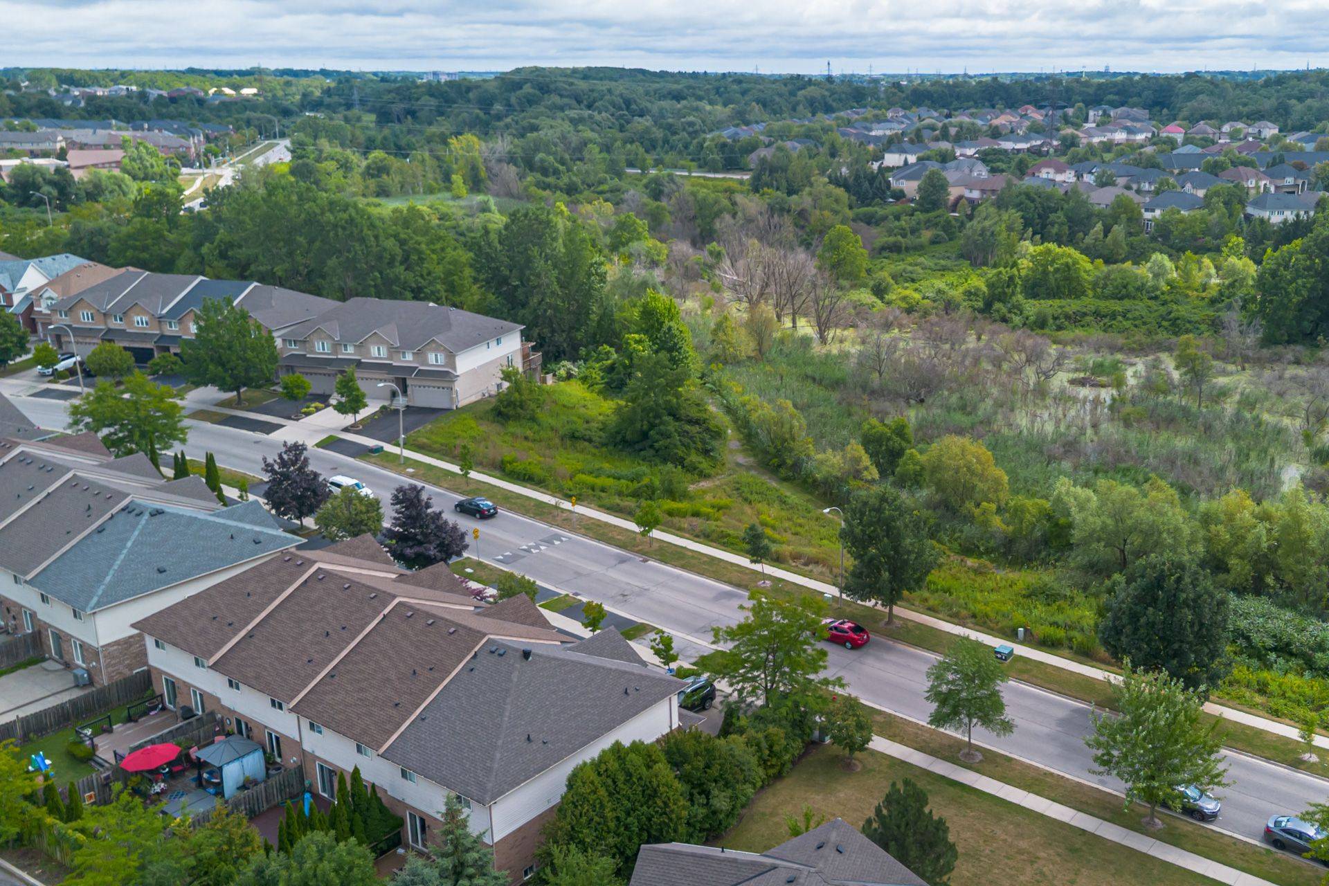 Hamilton, ON L9K 1N1,1105 Harrogate DR