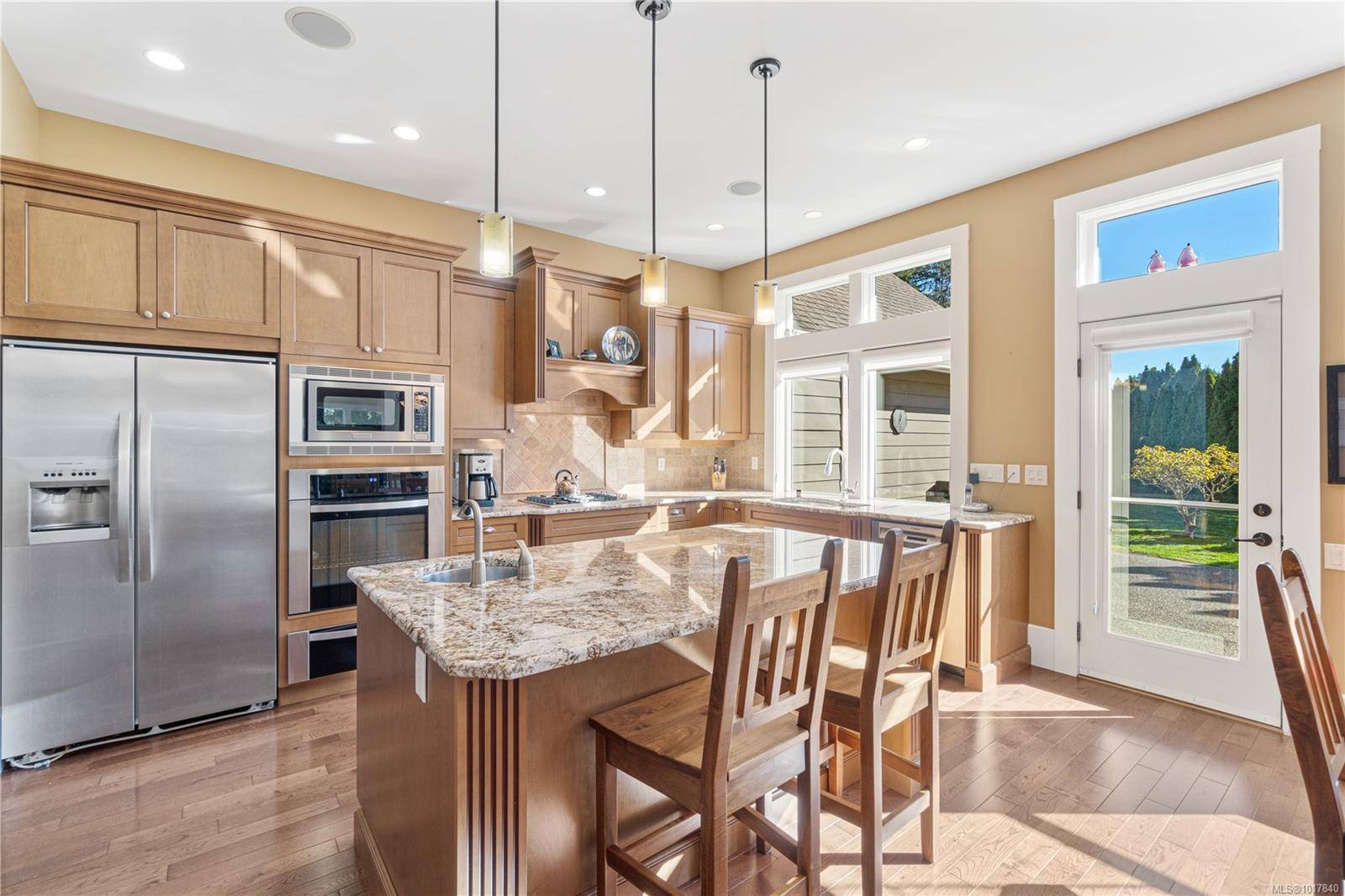 Parksville, BC V9P 2Y9,689 Abernathy Pl