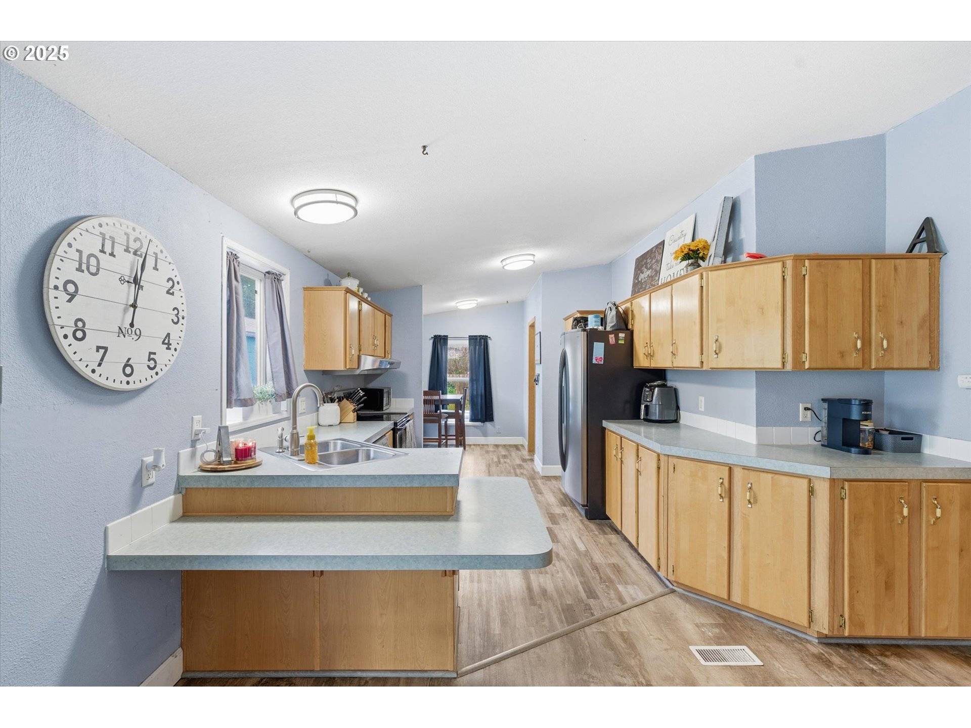 Castle Rock, WA 98611,223 QUICK RD