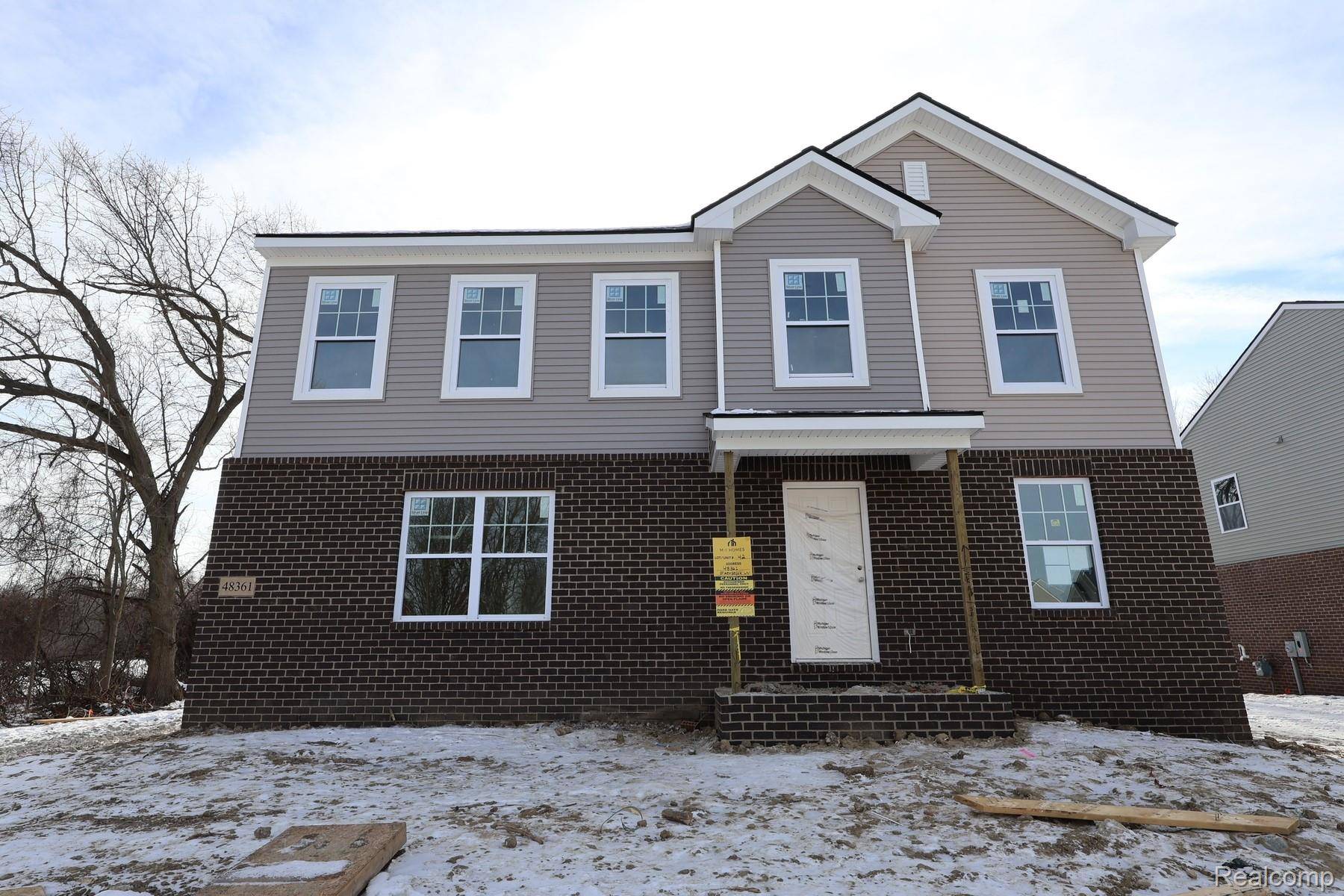 Belleville, MI 48111,48361 Farmbrook LN