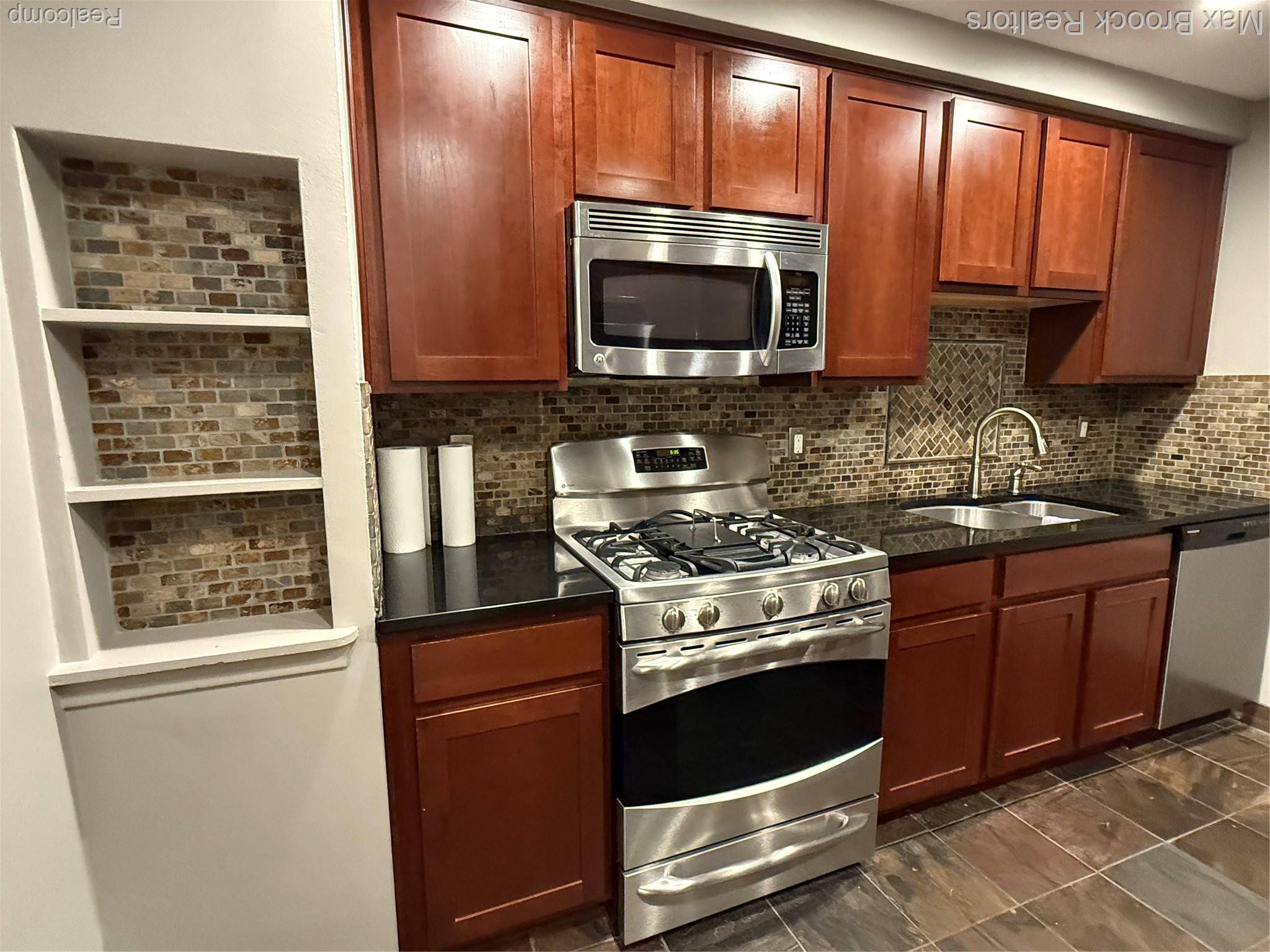 Birmingham, MI 48009,1773 Villa RD