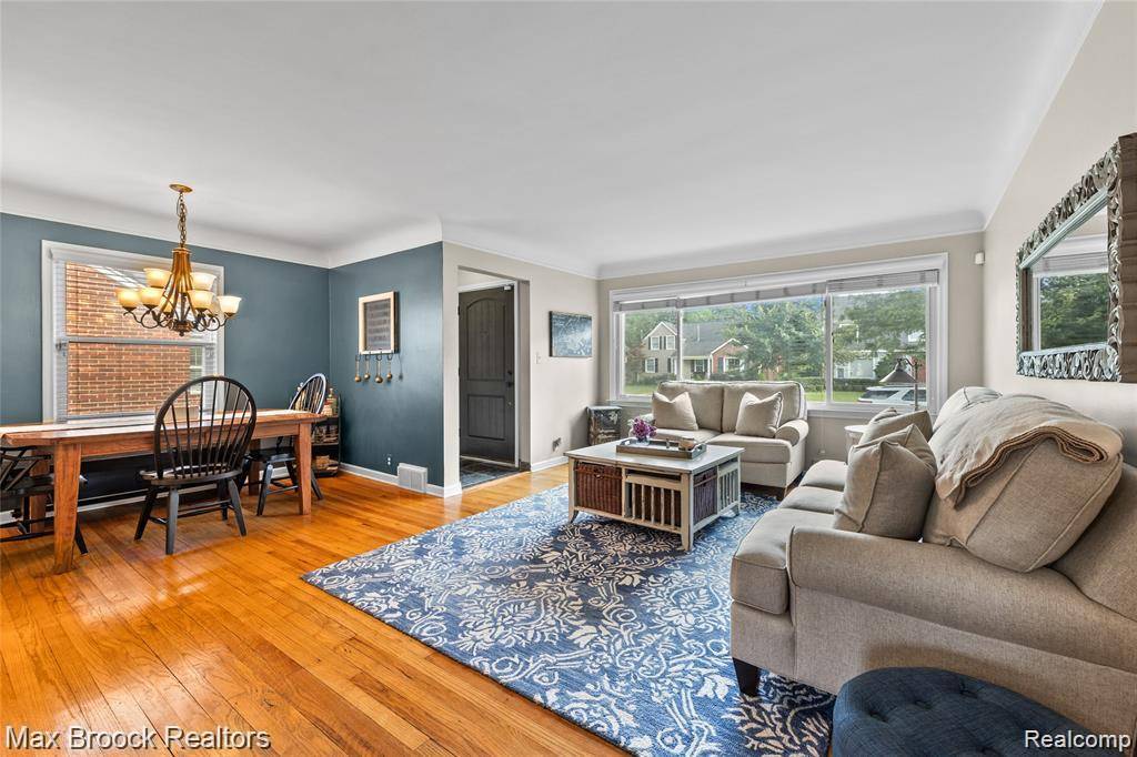 Birmingham, MI 48009,1773 Villa RD