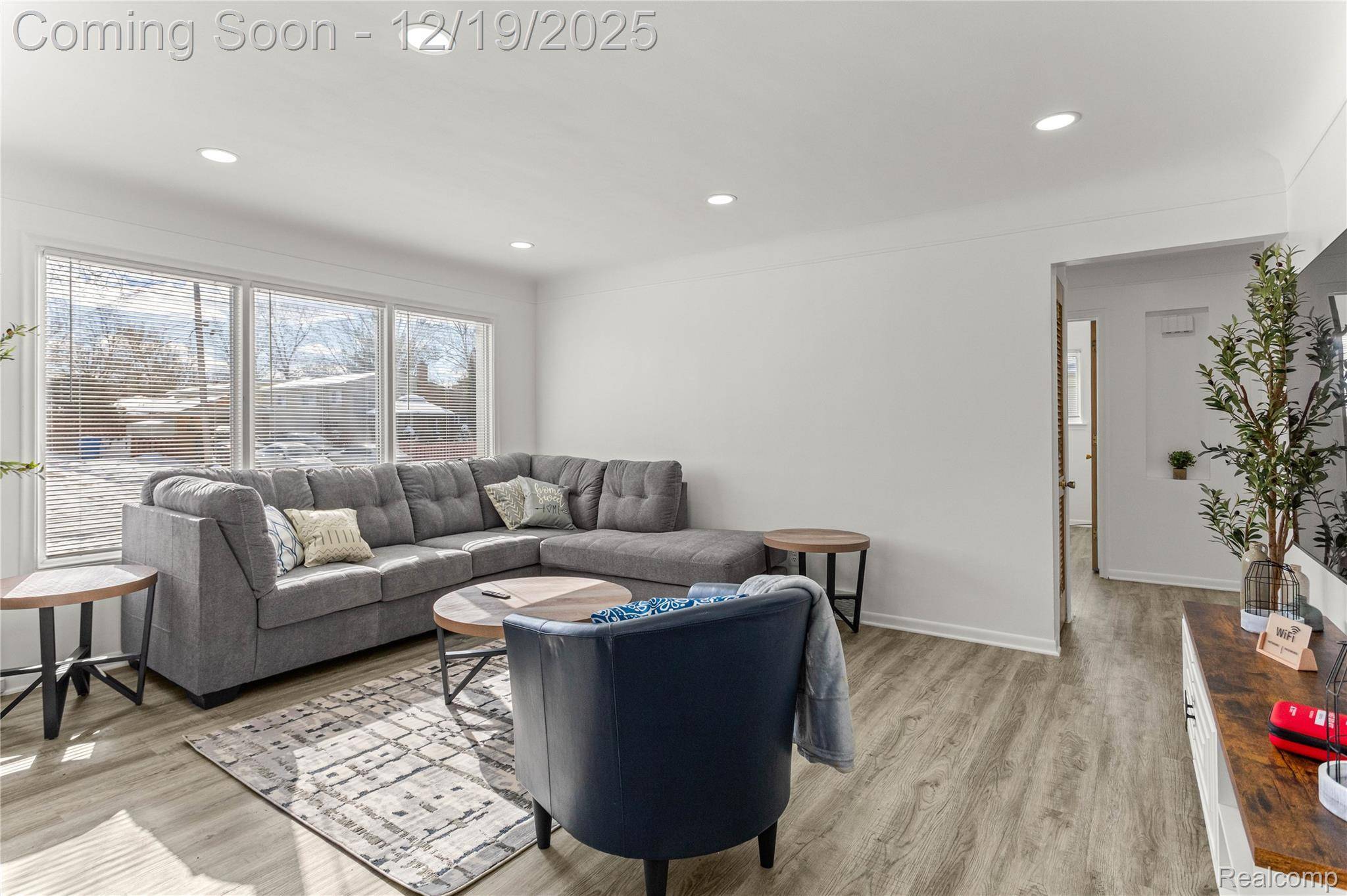 Dearborn Heights, MI 48127,7154 Plainfield ST