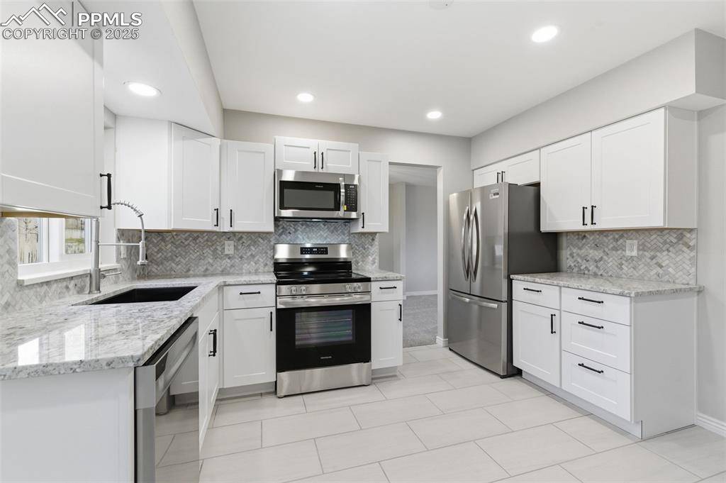 Colorado Springs, CO 80915,1612 Wooten RD